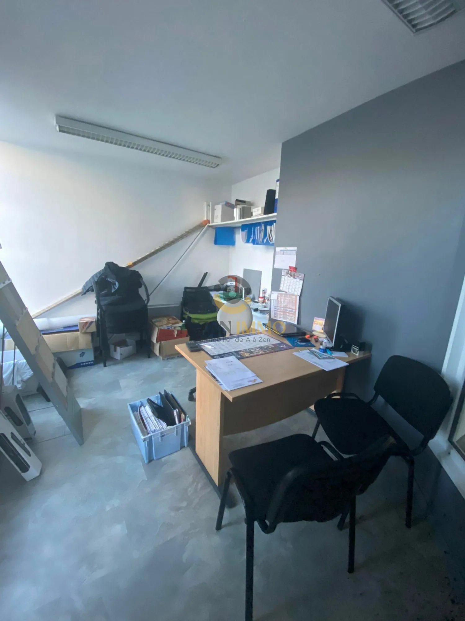 Local commercial de 34 m² à louer à Bressuire - Bureaux disponibles 