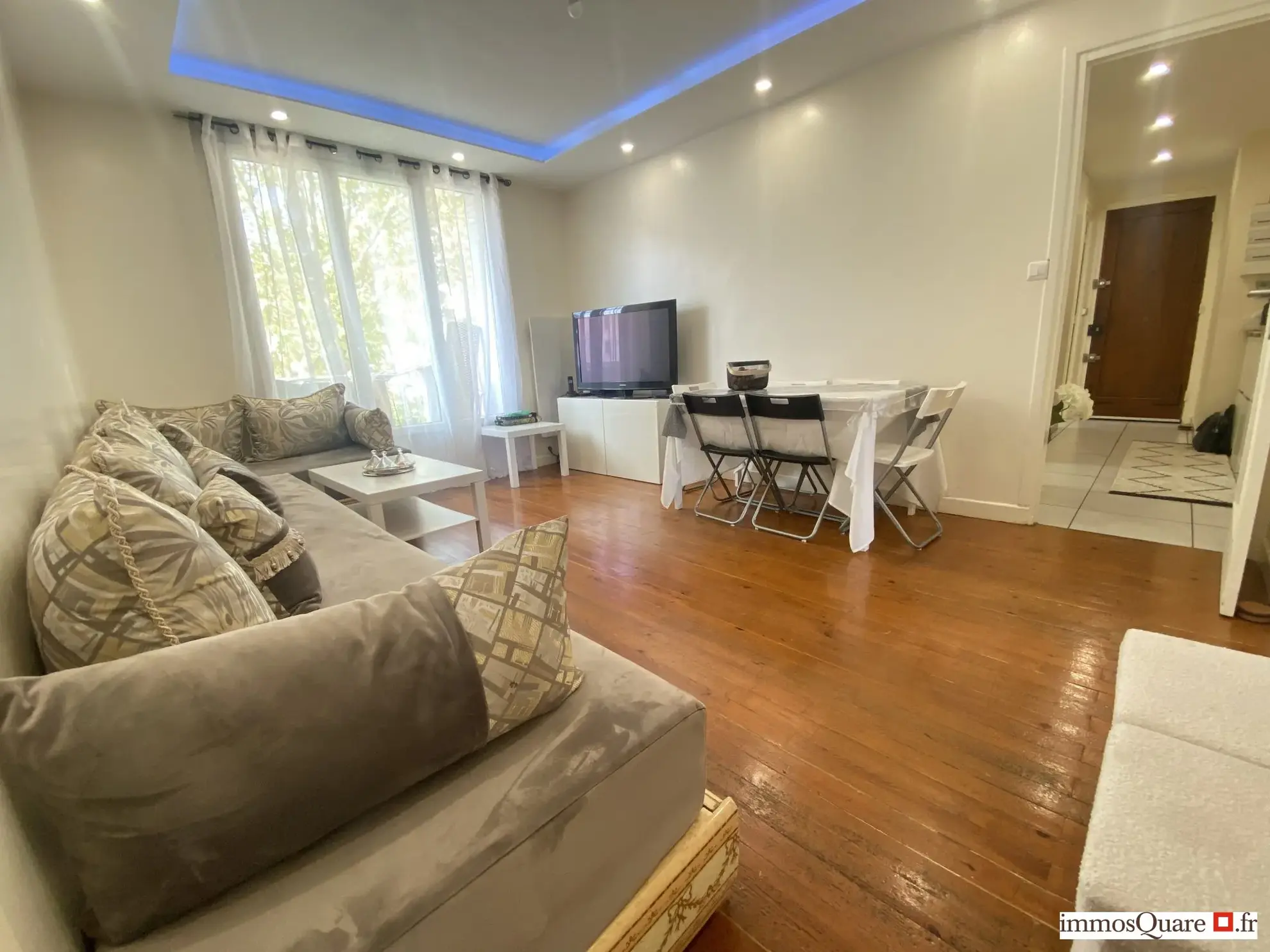 Appartement T4 rénové avec balcon et cave à Lyon 8ème