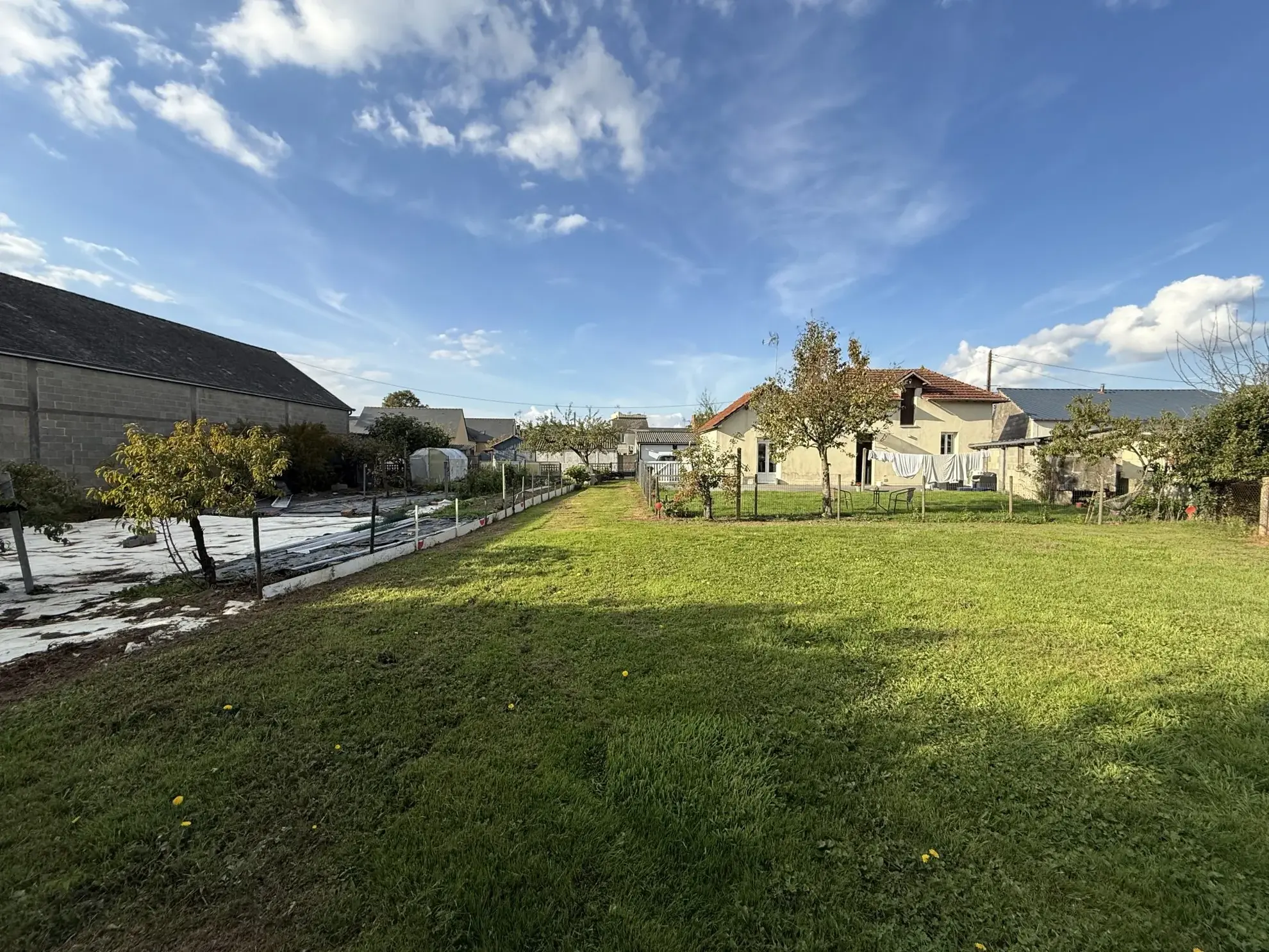 Terrain constructible de 704 m² à La Guerche-de-Bretagne - Opportunité à saisir 