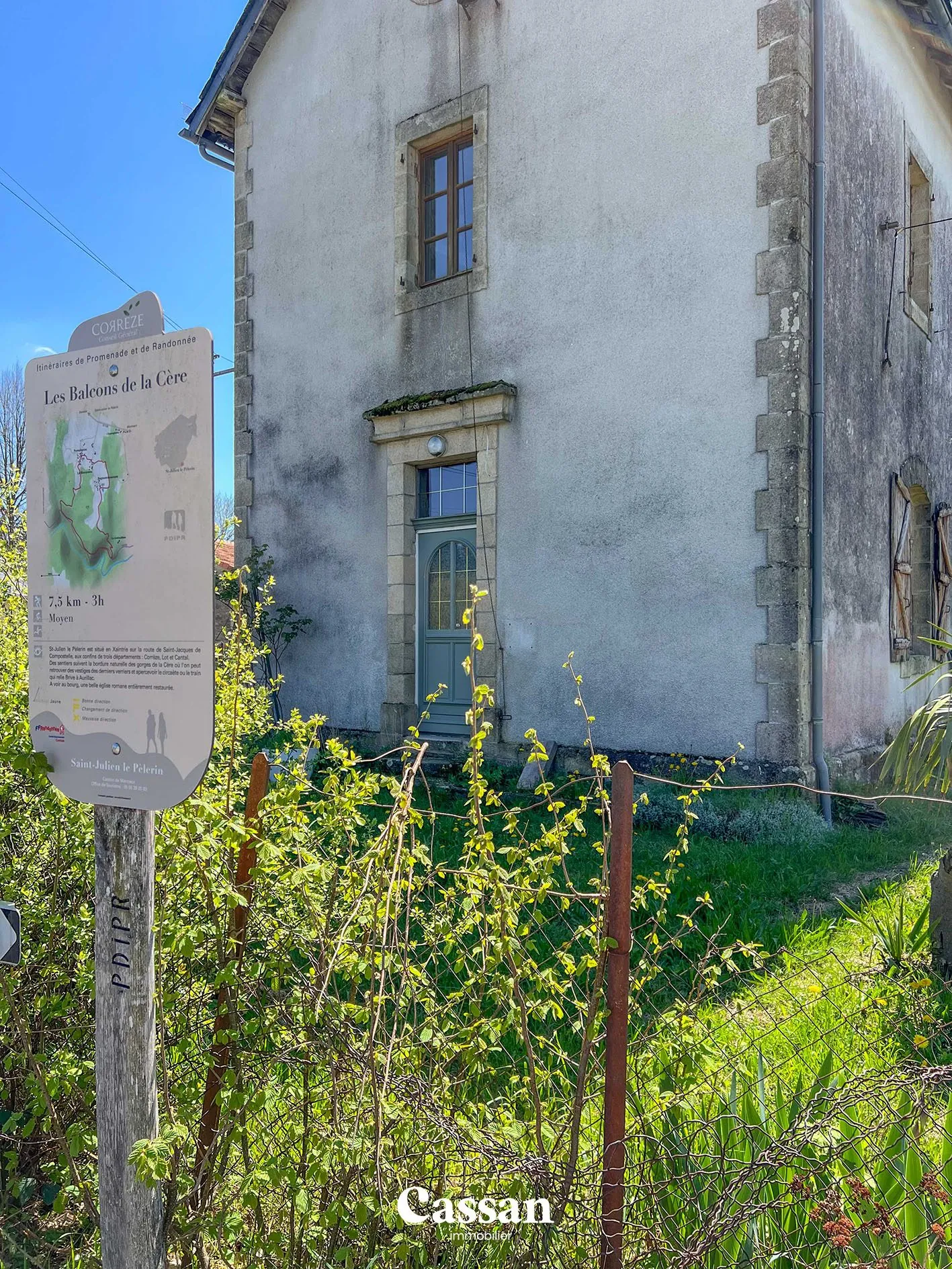 Maison ancienne à rénover avec potentiel dans cadre bucolique à Saint-Julien-le-Pélerin 