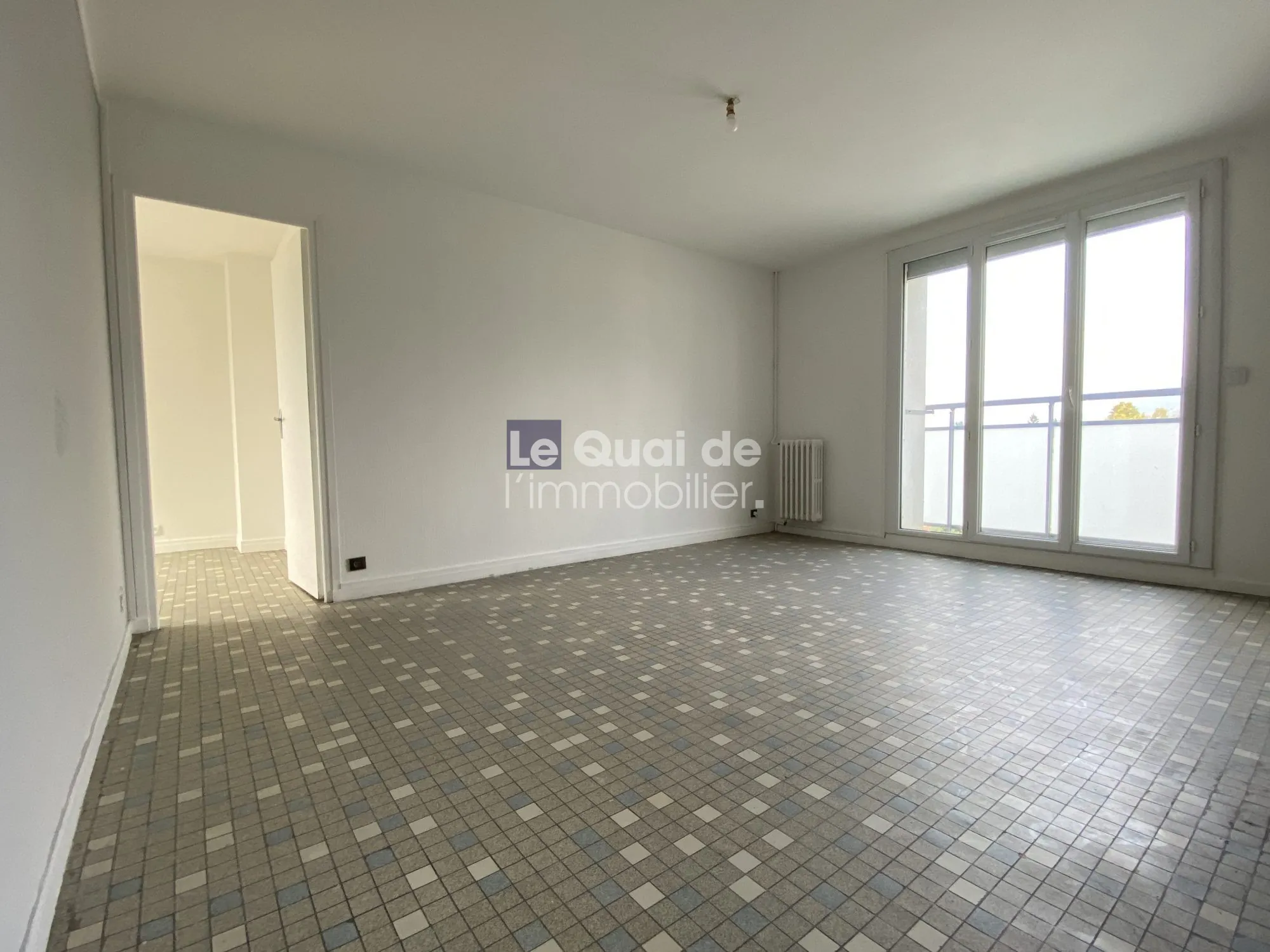 Appartement T3 à vendre à Saint-Égrève avec balcon, cave et parking 