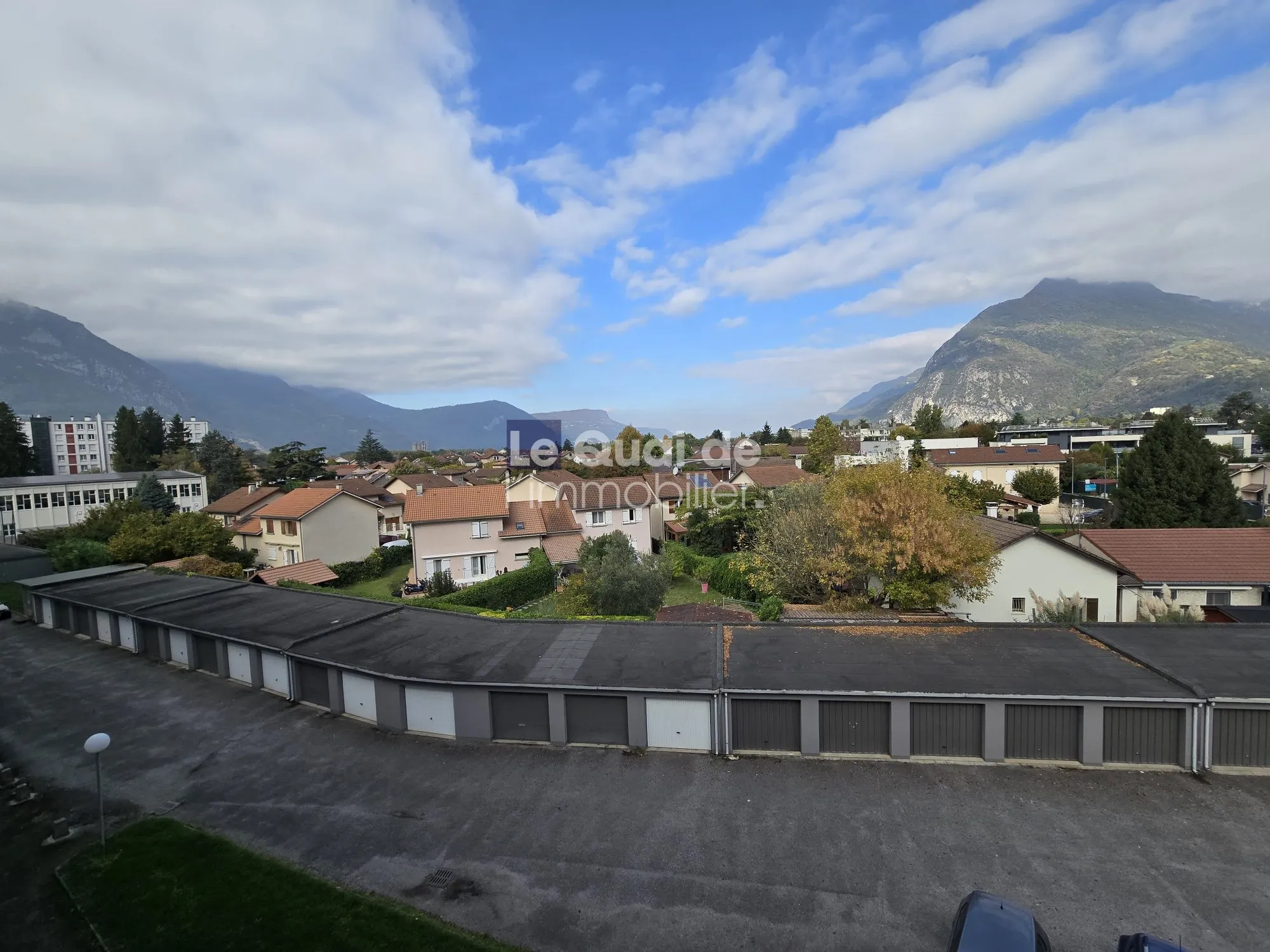 Appartement T3 à vendre à Saint-Égrève avec balcon, cave et parking