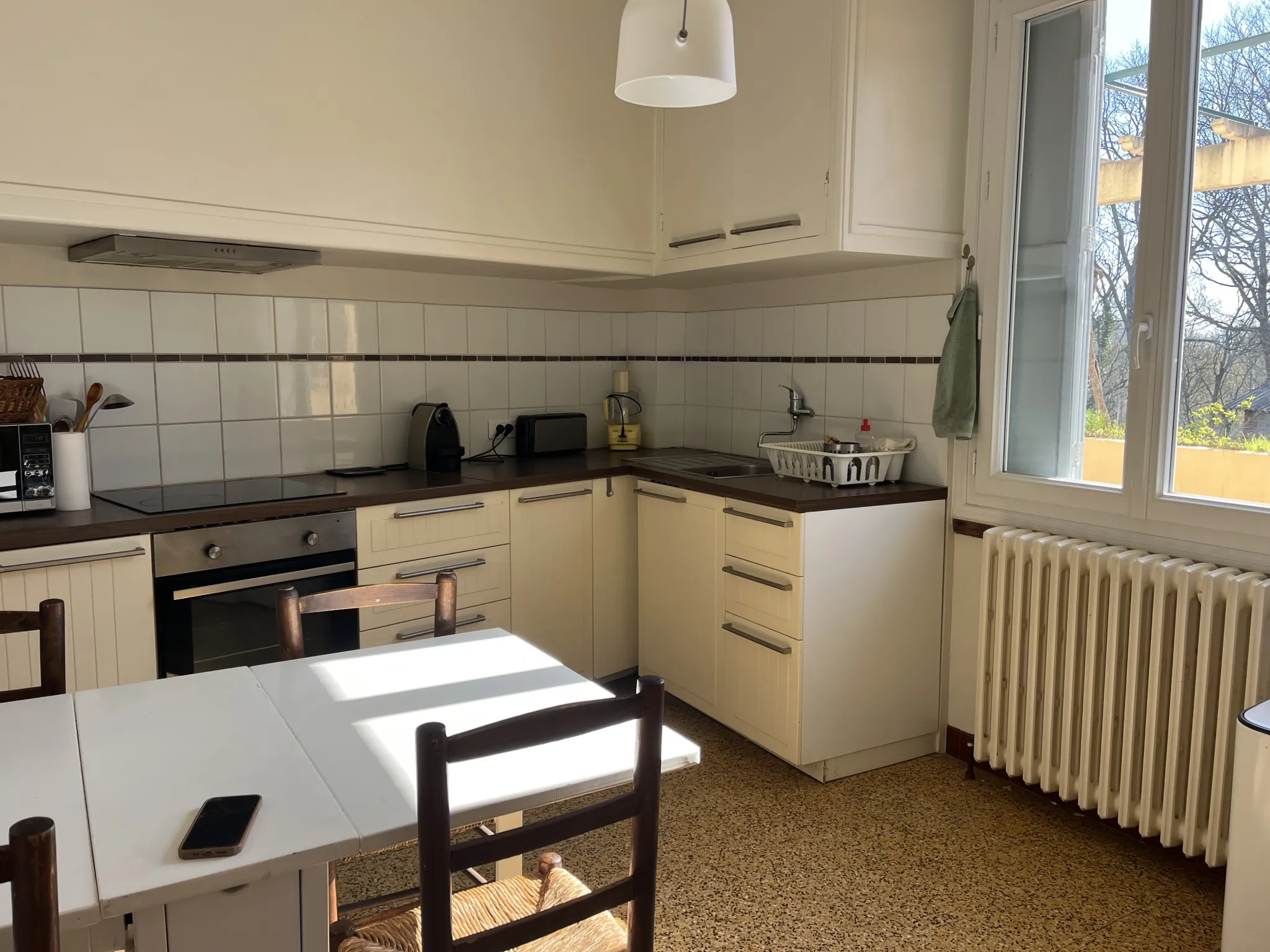 Propriété rurale à Reynès avec habitation, revenu locatif et dépendances en vente 