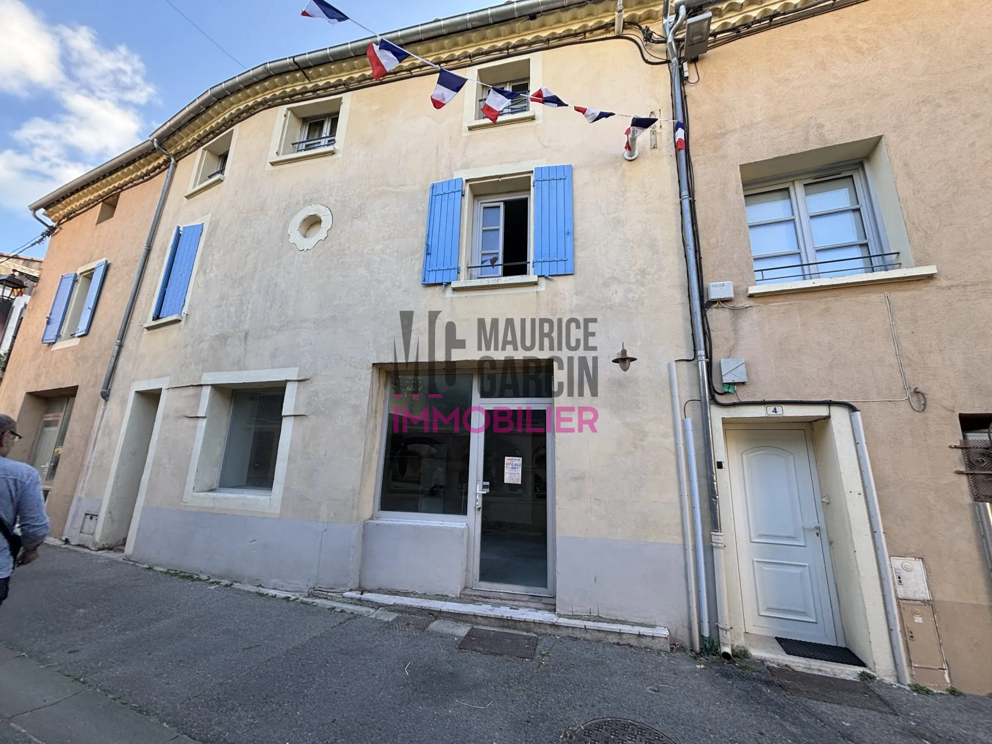 À vendre local commercial de 70 m² à Monteux en centre-ville