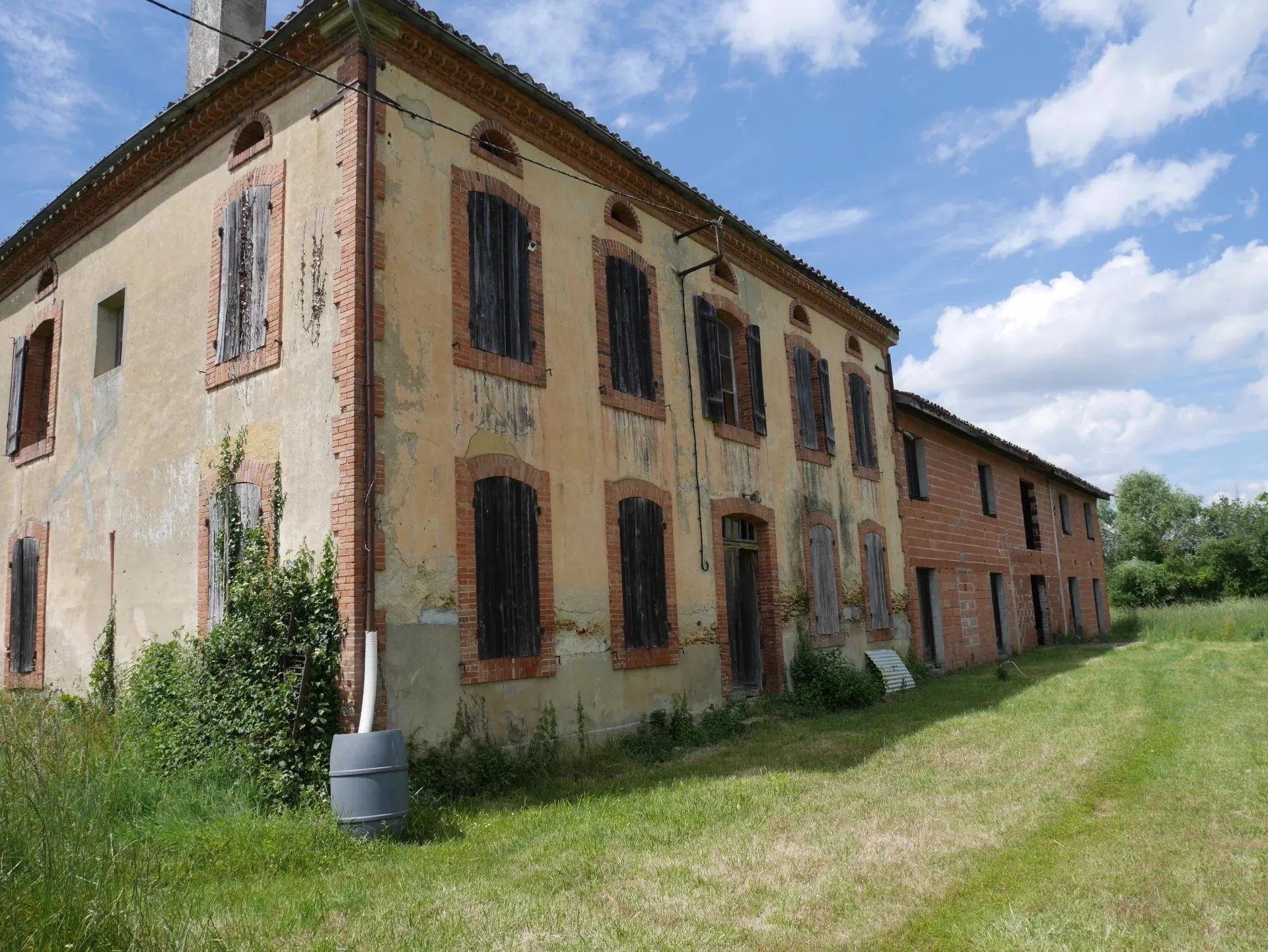 Maison à vendre | Arblade Le Haut | Gers Maison à vendre à Arblade-le-Haut avec dépendances et grand terrain en Gers