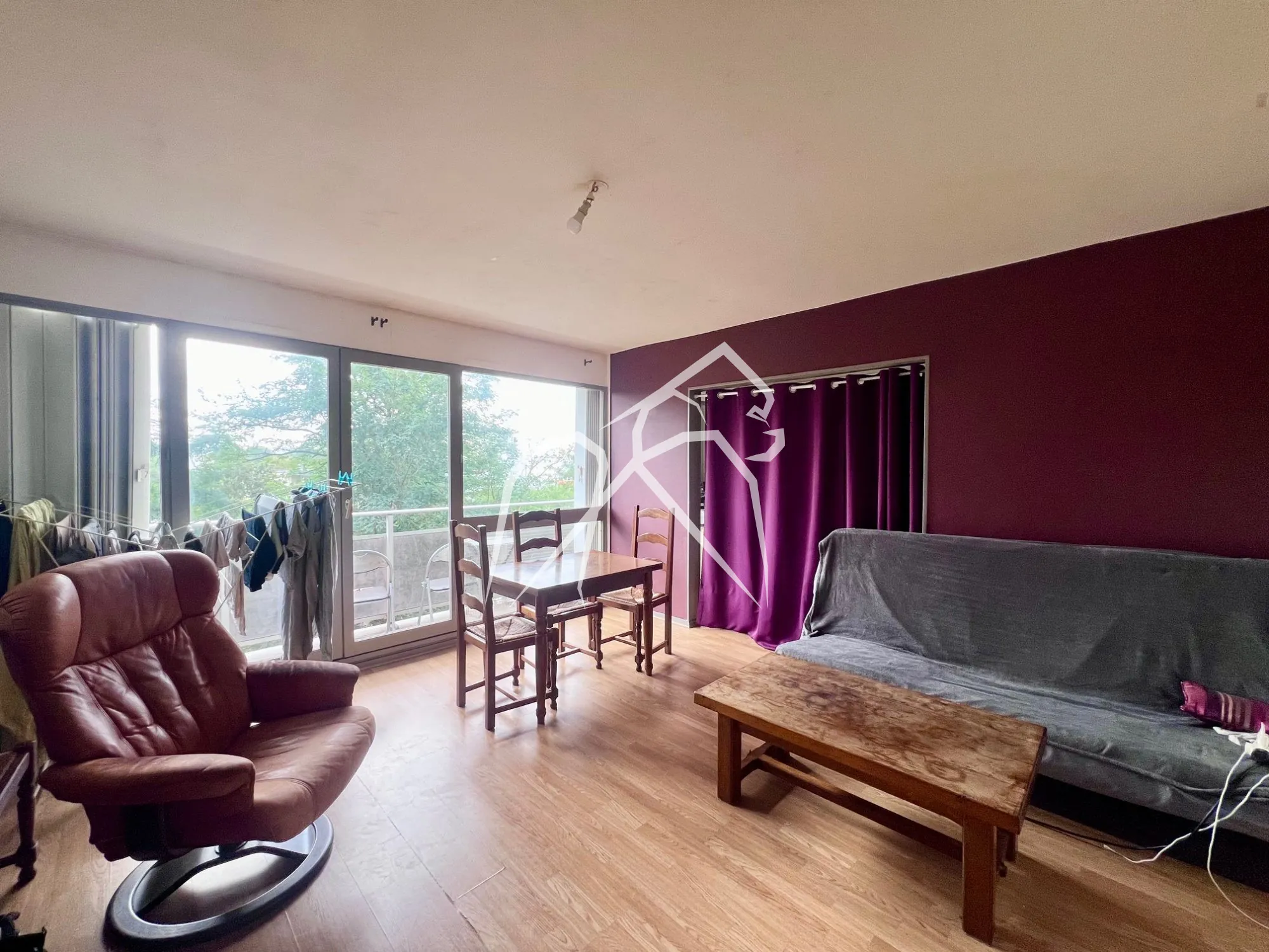 Appartement 4 pièces à vendre au Petit Quevilly, 80 m², loué, proche commodités