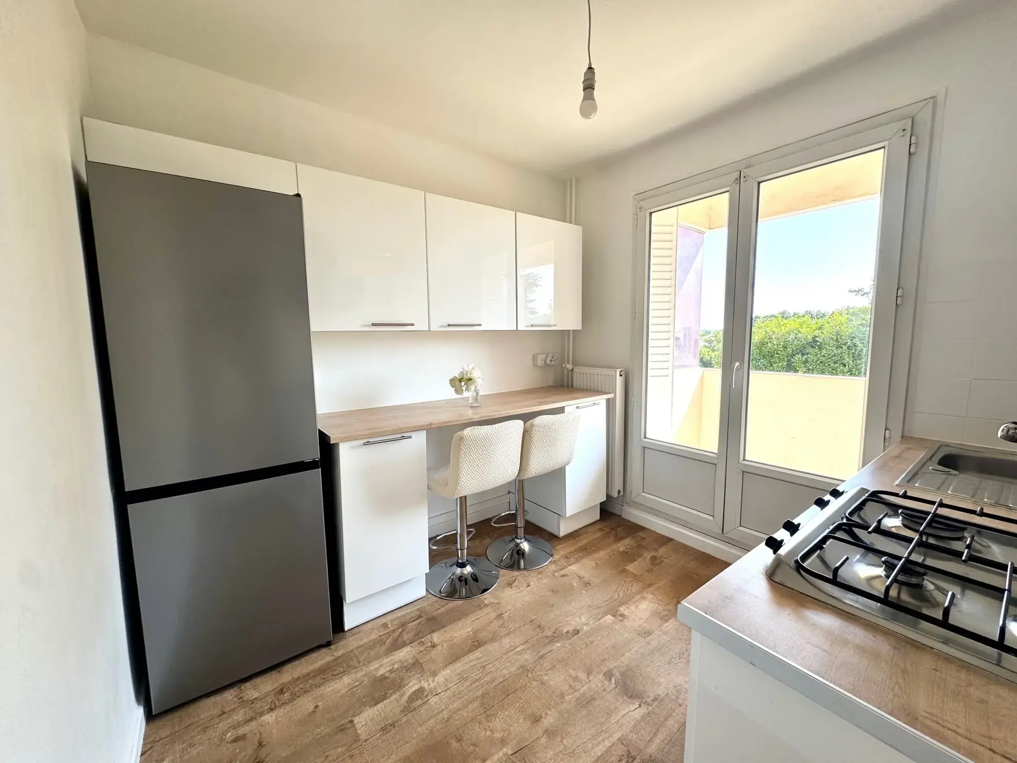 À vendre appartement T3 lumineux à Vaulx-Village de 52 m² avec balcon et cave