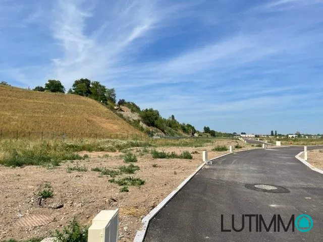 Terrain constructible de 549 m² à Ensisheim dans le quartier Les Rives du Lac