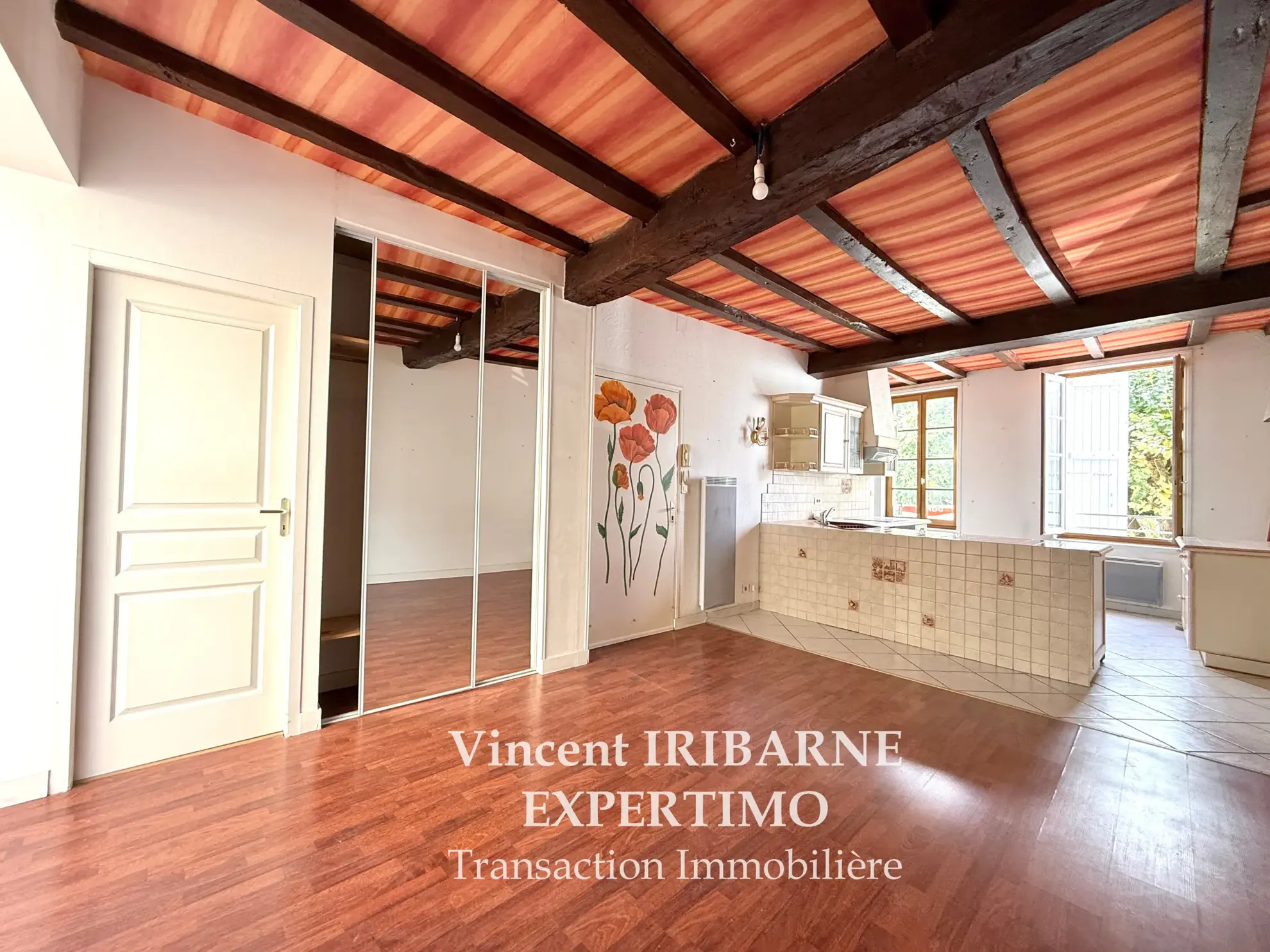 Appartement en Duplex avec 3 Chambres à Saintes - Centre-ville