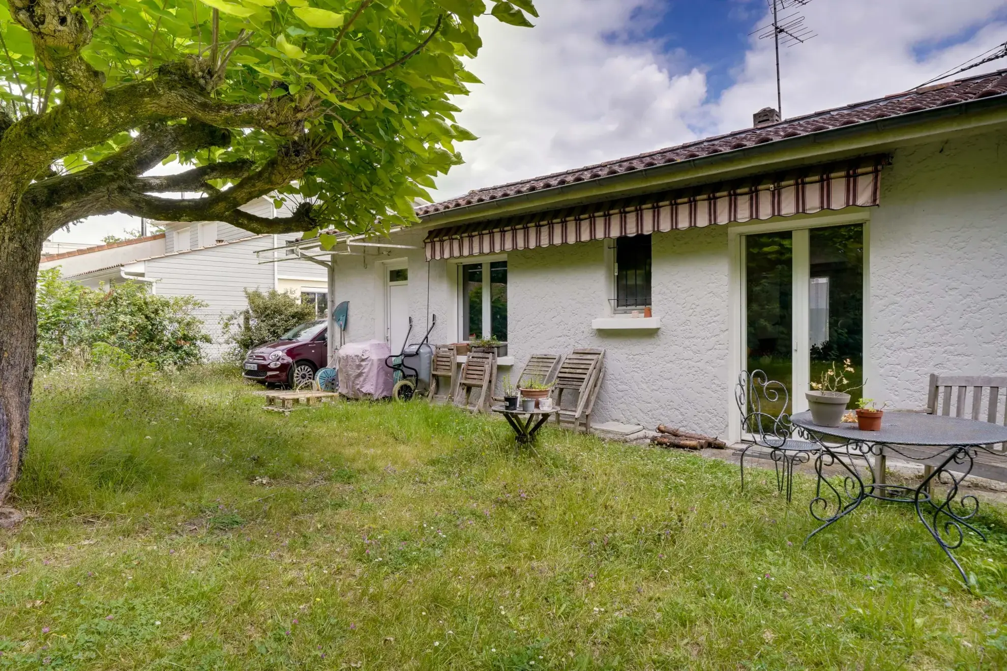 Maison à rénover de 70 m² à Bordeaux Caudéran avec jardin et potentiel de personnalisation