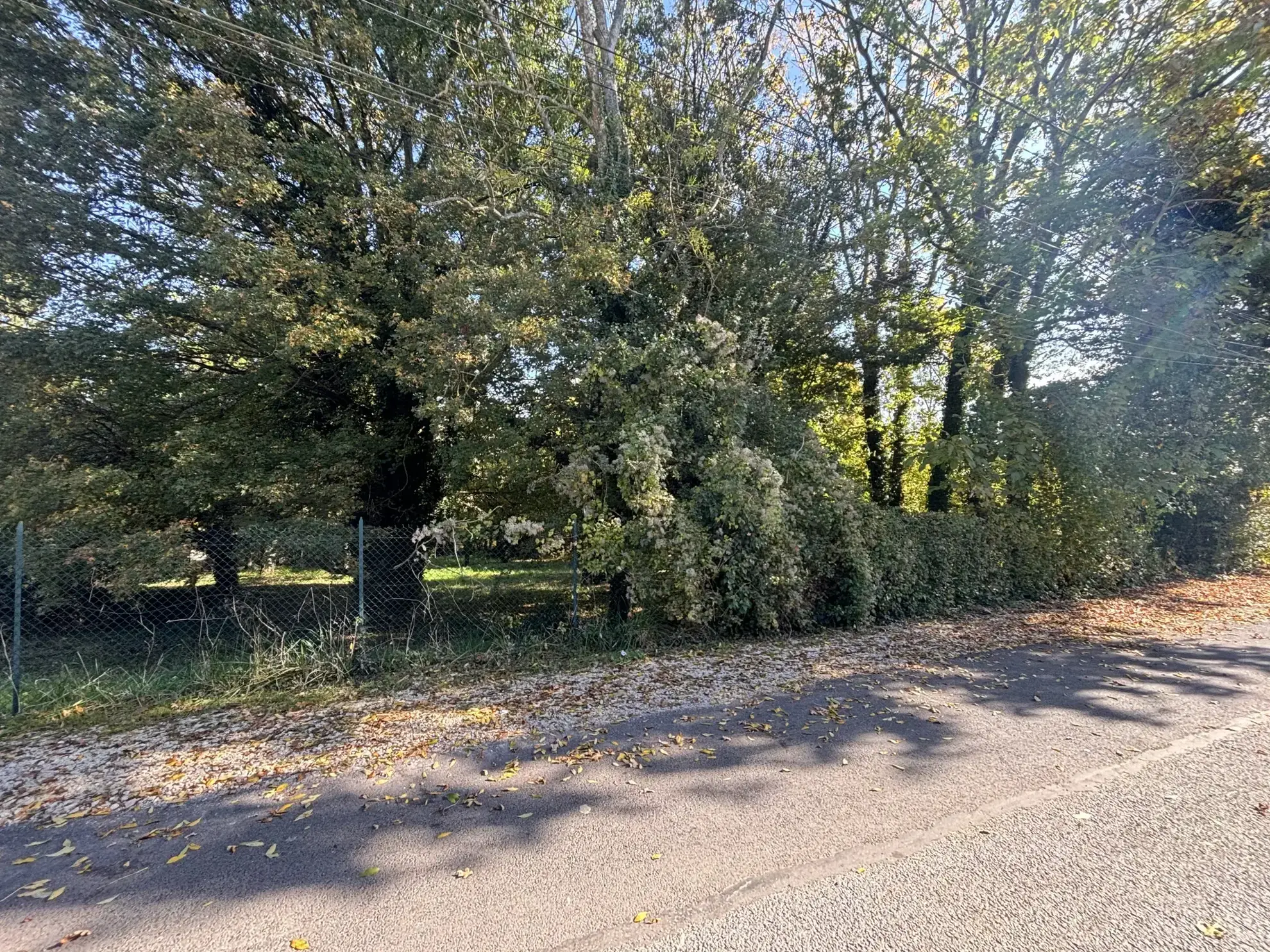 Terrain constructible de 2048 m² à Villiers-sur-Morin - Zone UC du PLU