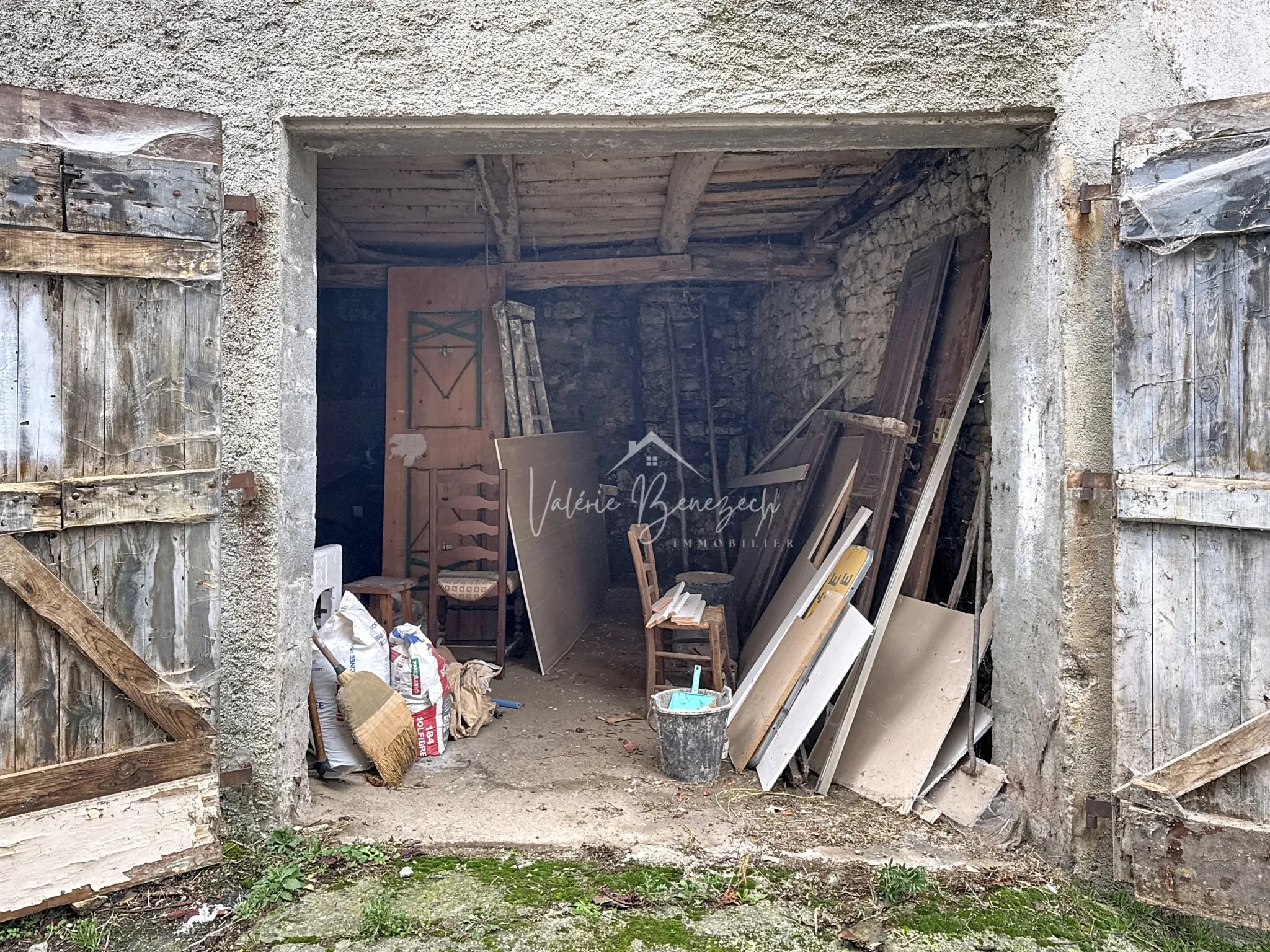 Belle maison de village T4 rénovée avec grand terrain à Boussac près de Saint-Affrique 