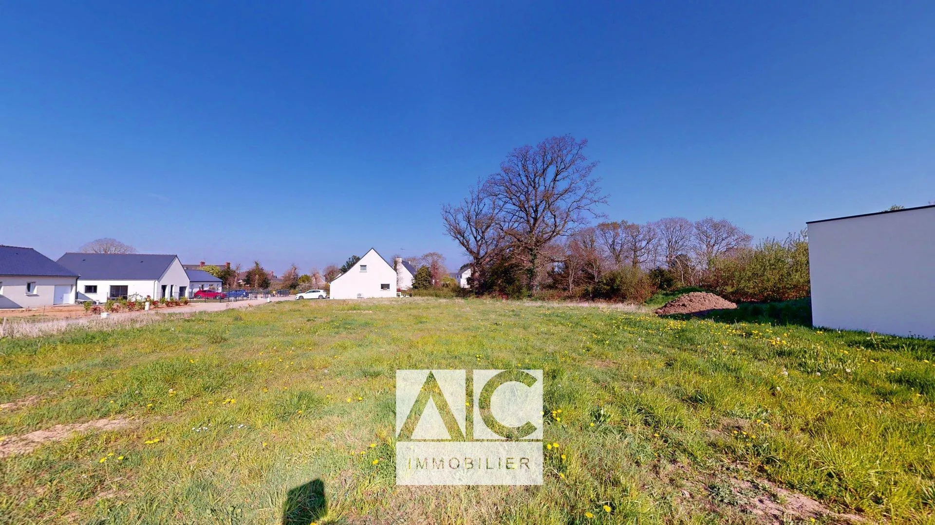 Terrains à vendre à Lantic près de Binic, viabilisés et constructibles, de 516 à 651 m²