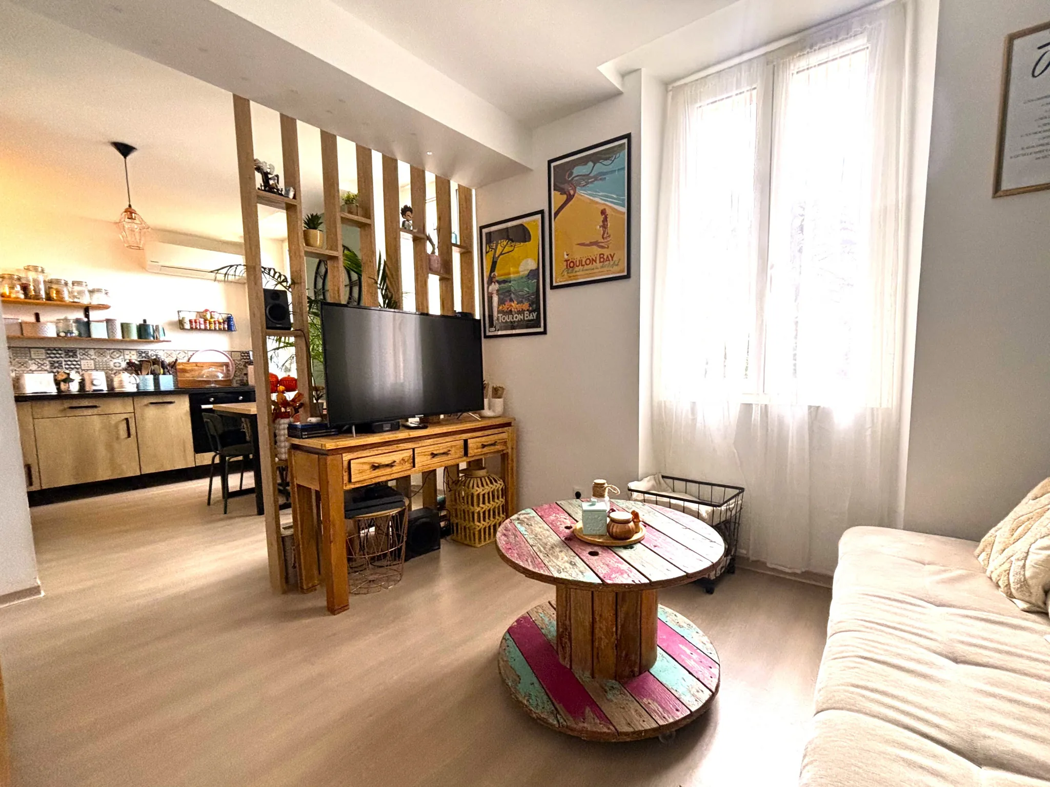 Appartement T2 rénové à Toulon Hubac dans une belle bastide du siècle dernier 