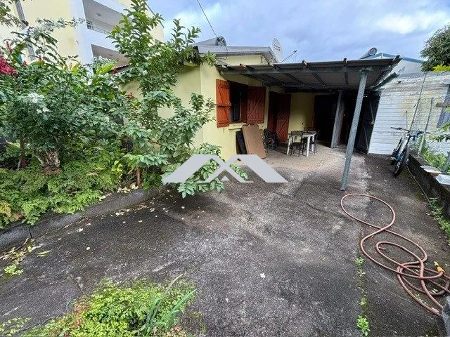 Maison F2 à Saint Joseph proche du centre-ville – Investissement ou résidence principale