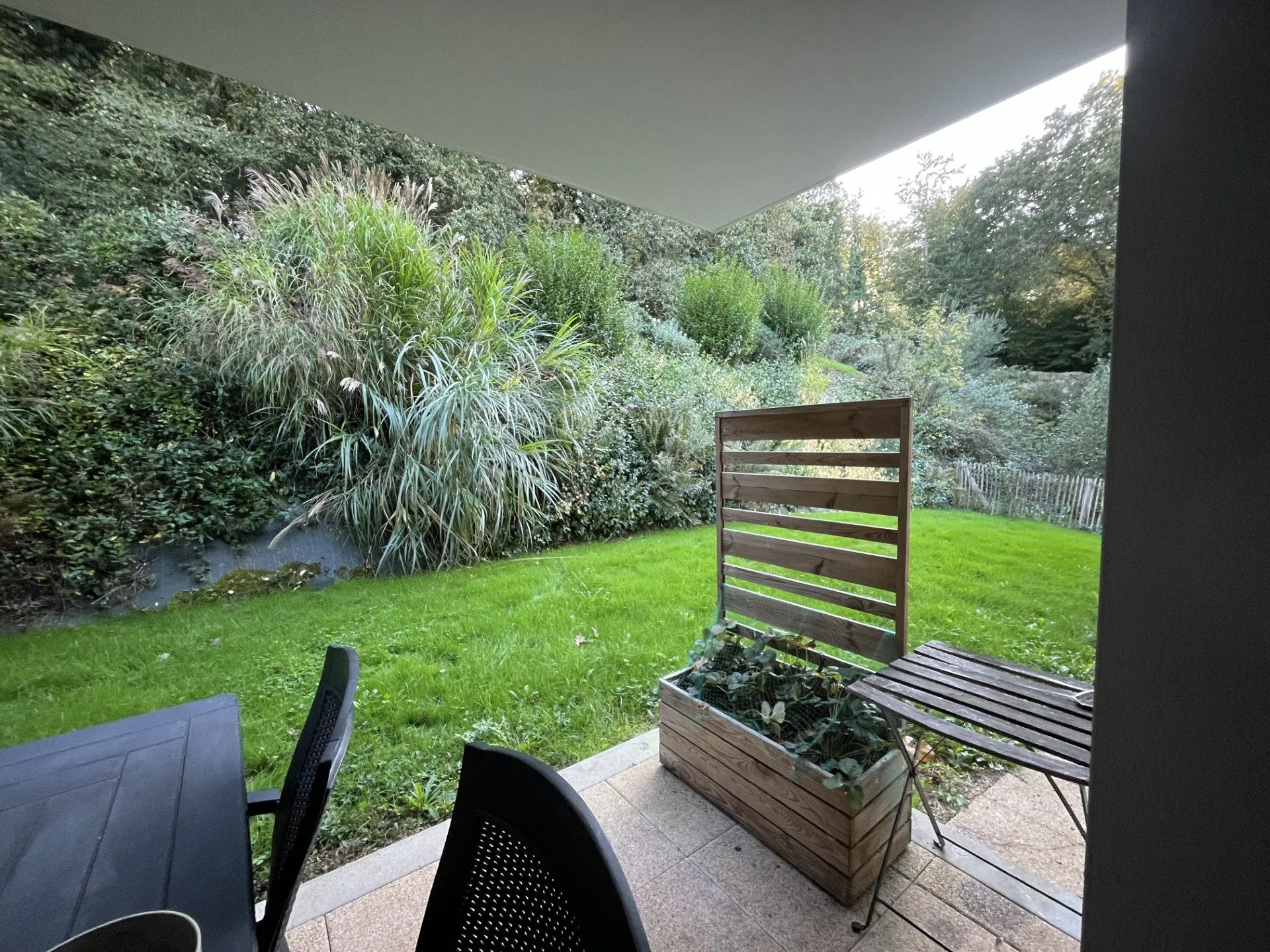 A vendre appartement T3 en rez-de-jardin avec terrasse à Quimper – Résidence sécurisée 