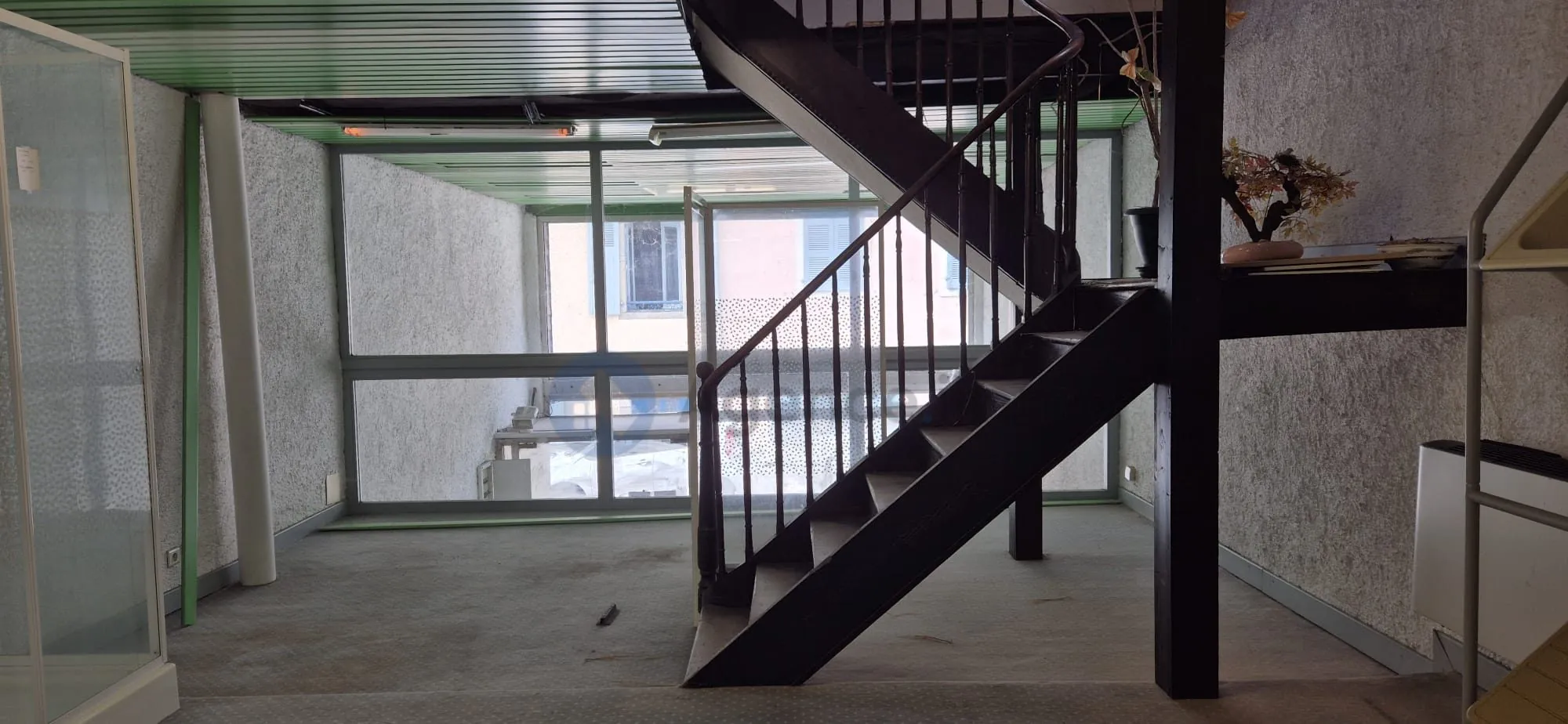 Immeuble à rénover à Oloron-Sainte-Marie - Idéal investisseur 