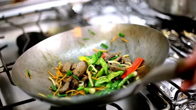 Fonds de commerce en vente Paris 17, secteur Cardinet avec extraction 400mm et loyer attractif