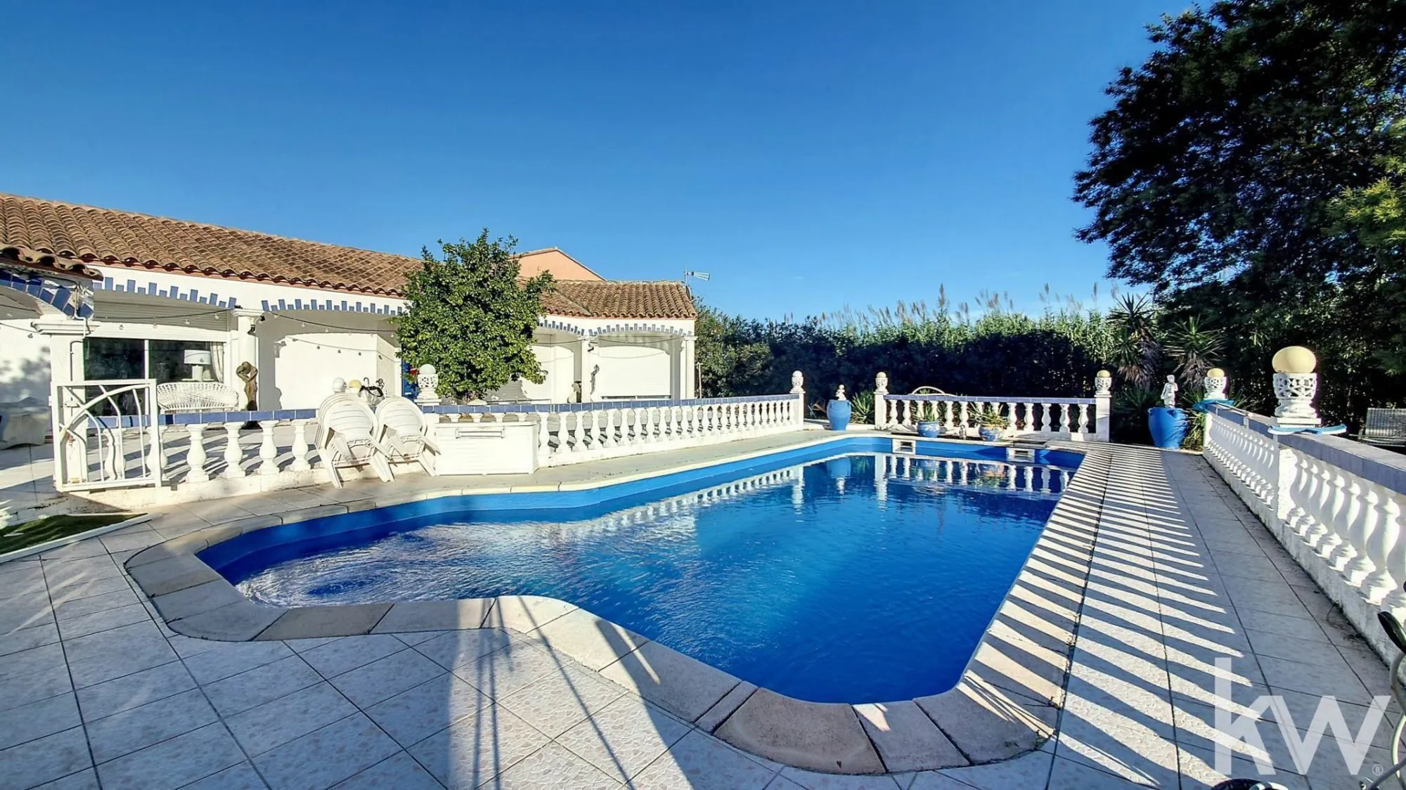 Maison en viager avec duplex, piscine et jardin à Montescot - Opportunité rare