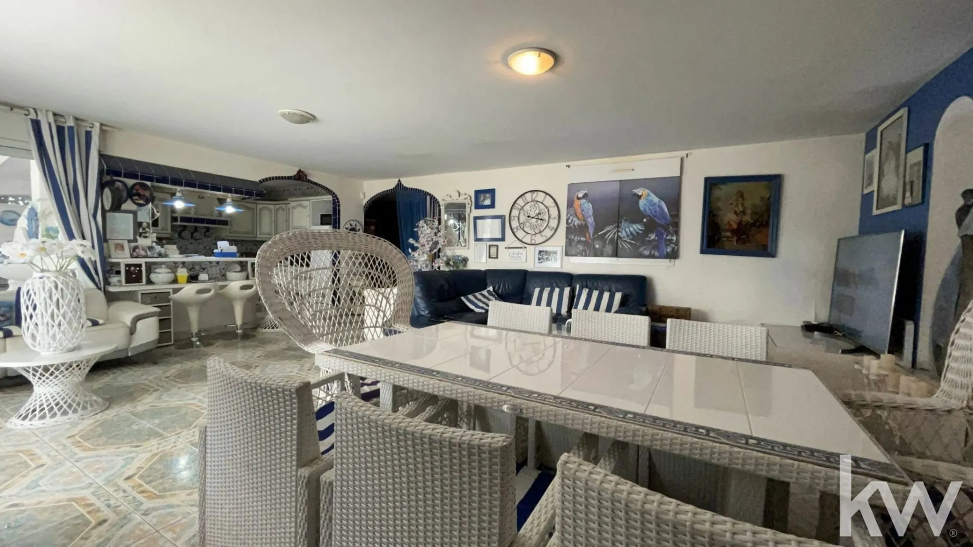 Maison en viager avec duplex, piscine et jardin à Montescot - Opportunité rare 