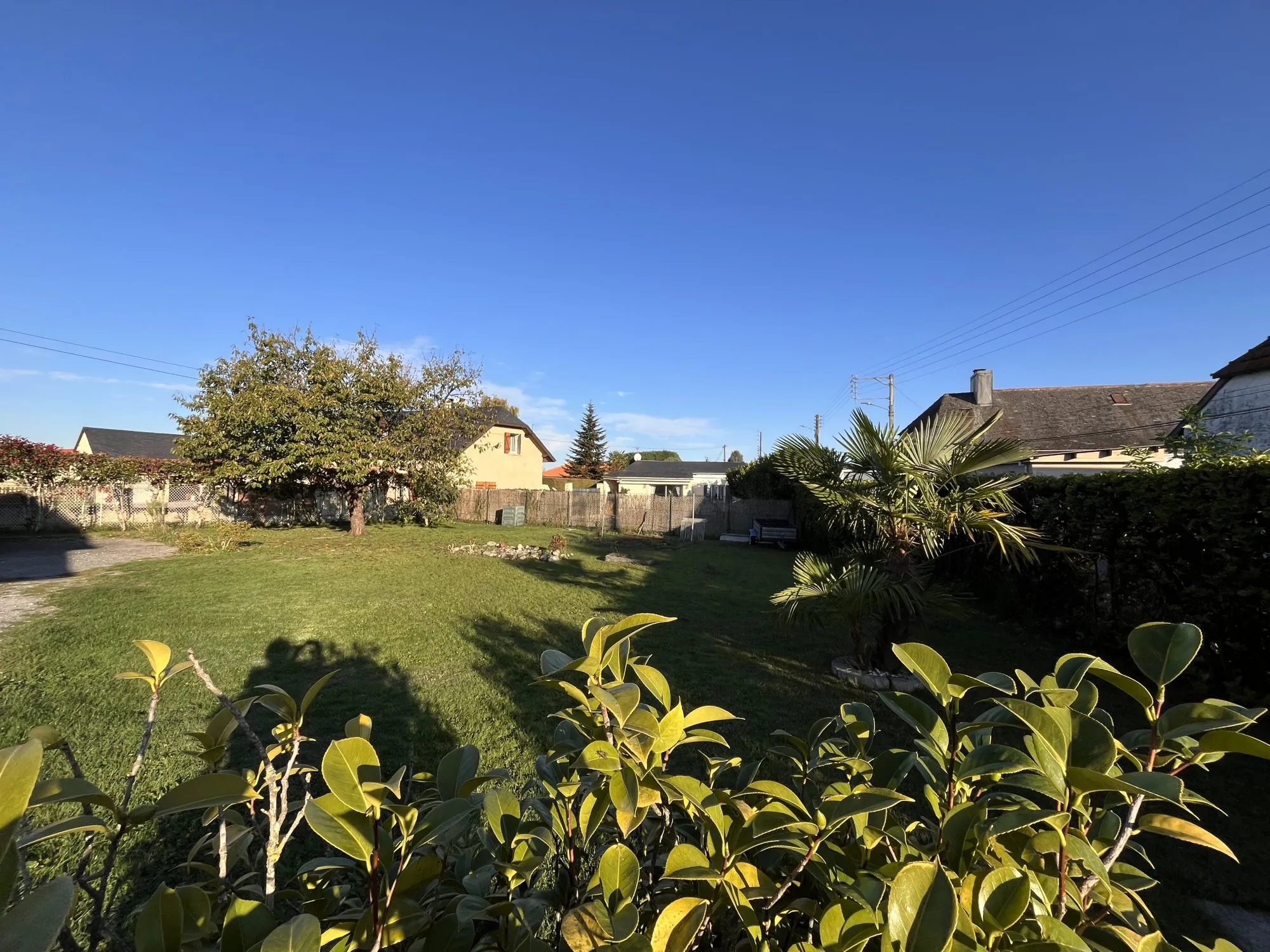 Terrain à vendre à Soues de 300m² avec permis de construire