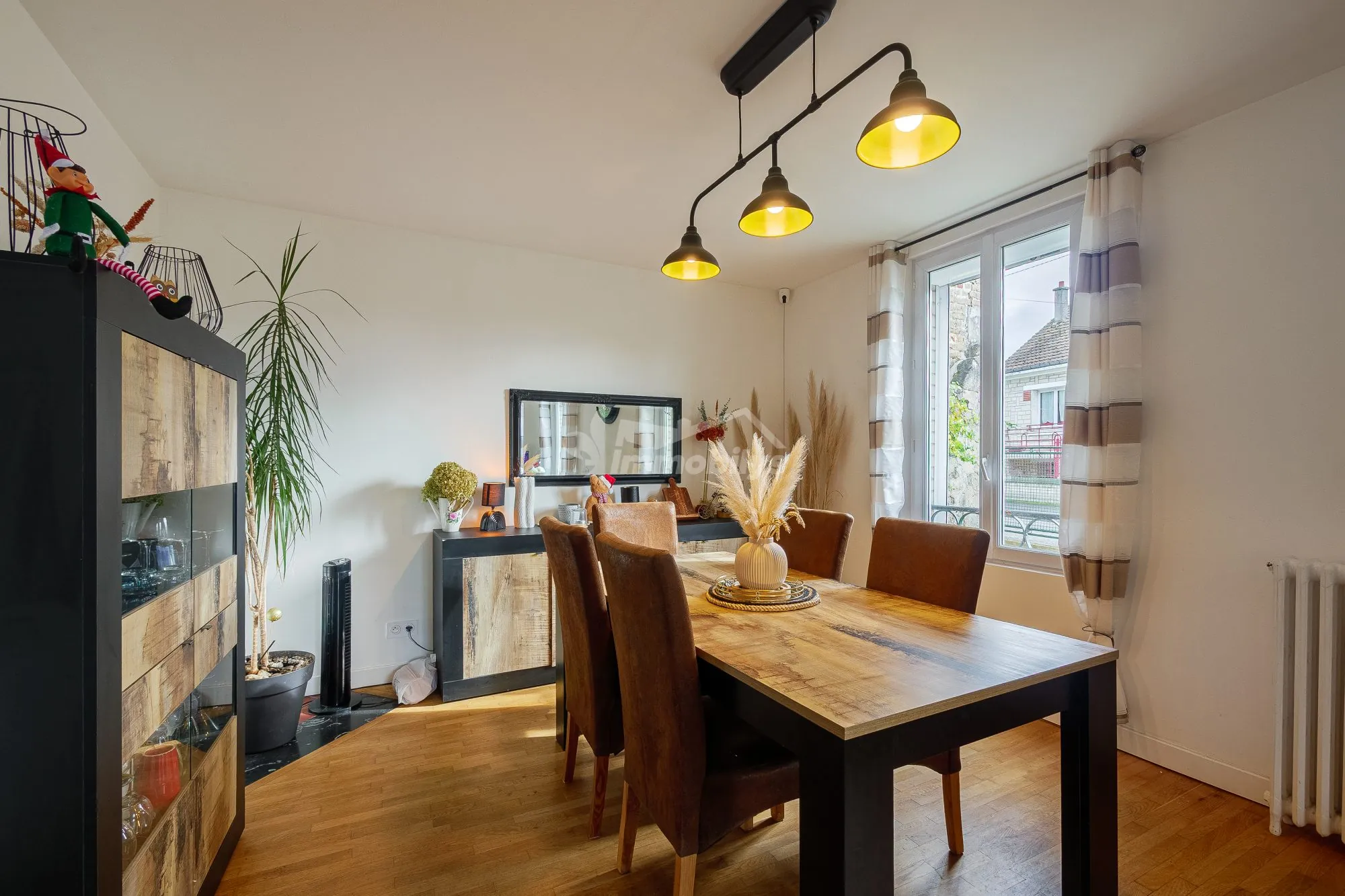 Maison rénovée de 83 m² à vendre à Soissons, secteur calme avec jardin et espace modulable 