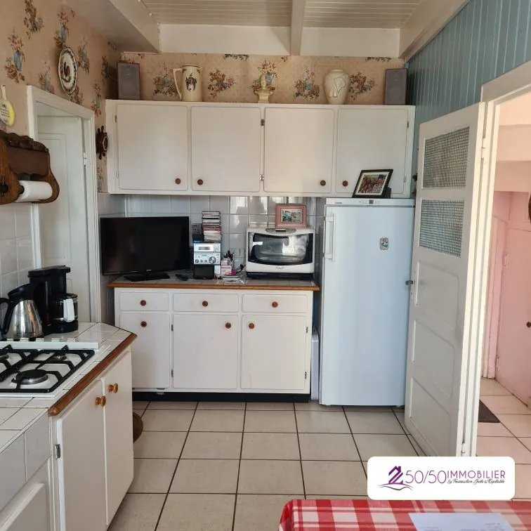 Maison à vendre à Commana avec jardin et atelier - secteur recherché 