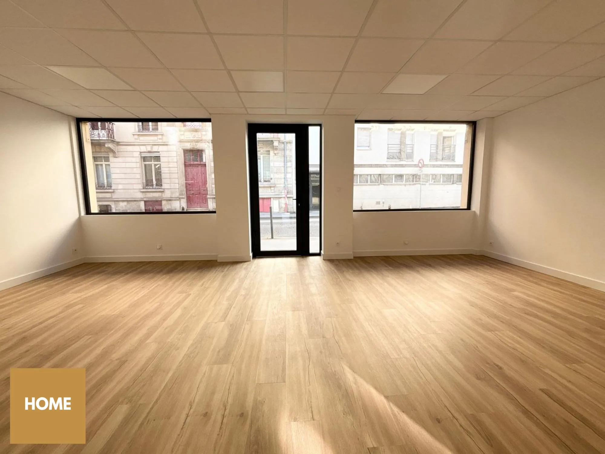 Local professionnel rénové de 70 m² à Nancy, emplacement stratégique