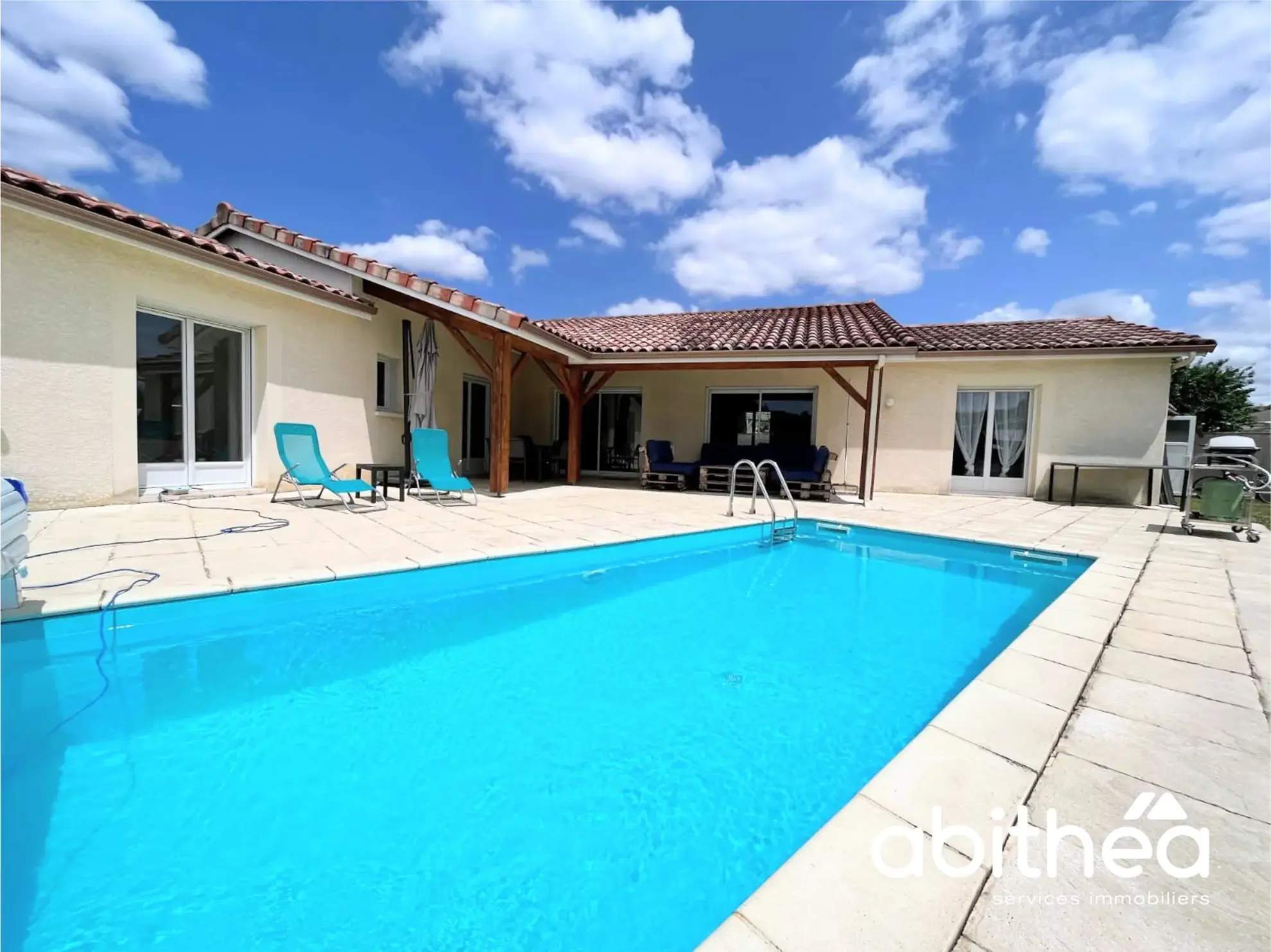 Maison lumineuse avec piscine à Bouniagues, proche de Bergerac