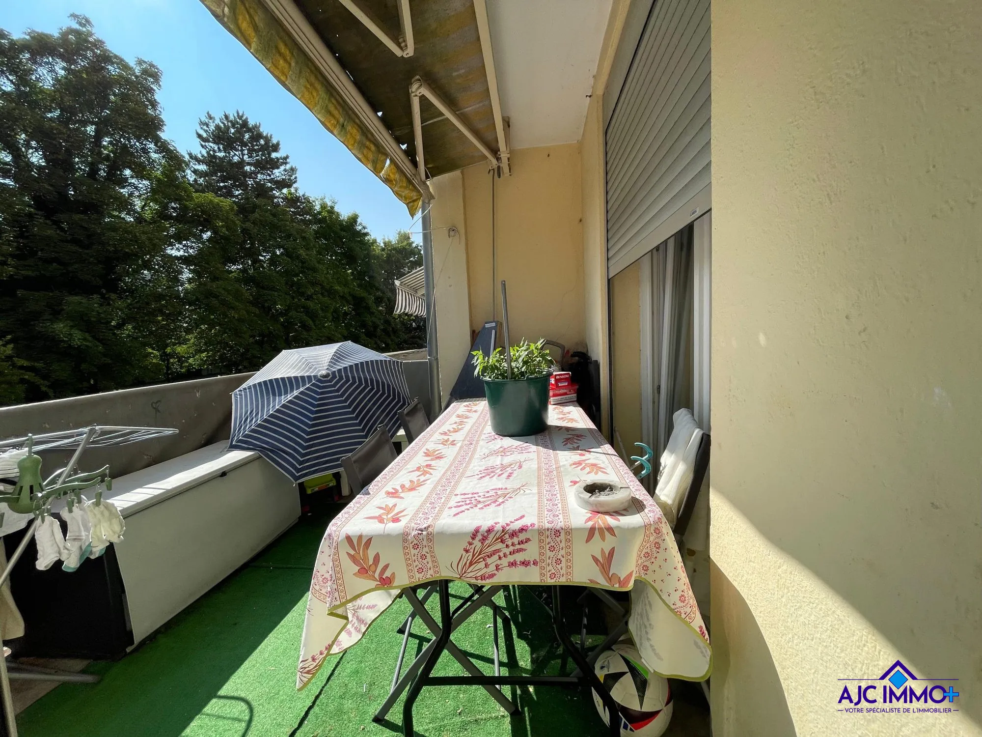 Appartement F3/4 avec grande terrasse à Strasbourg - Place de l'Île de France 