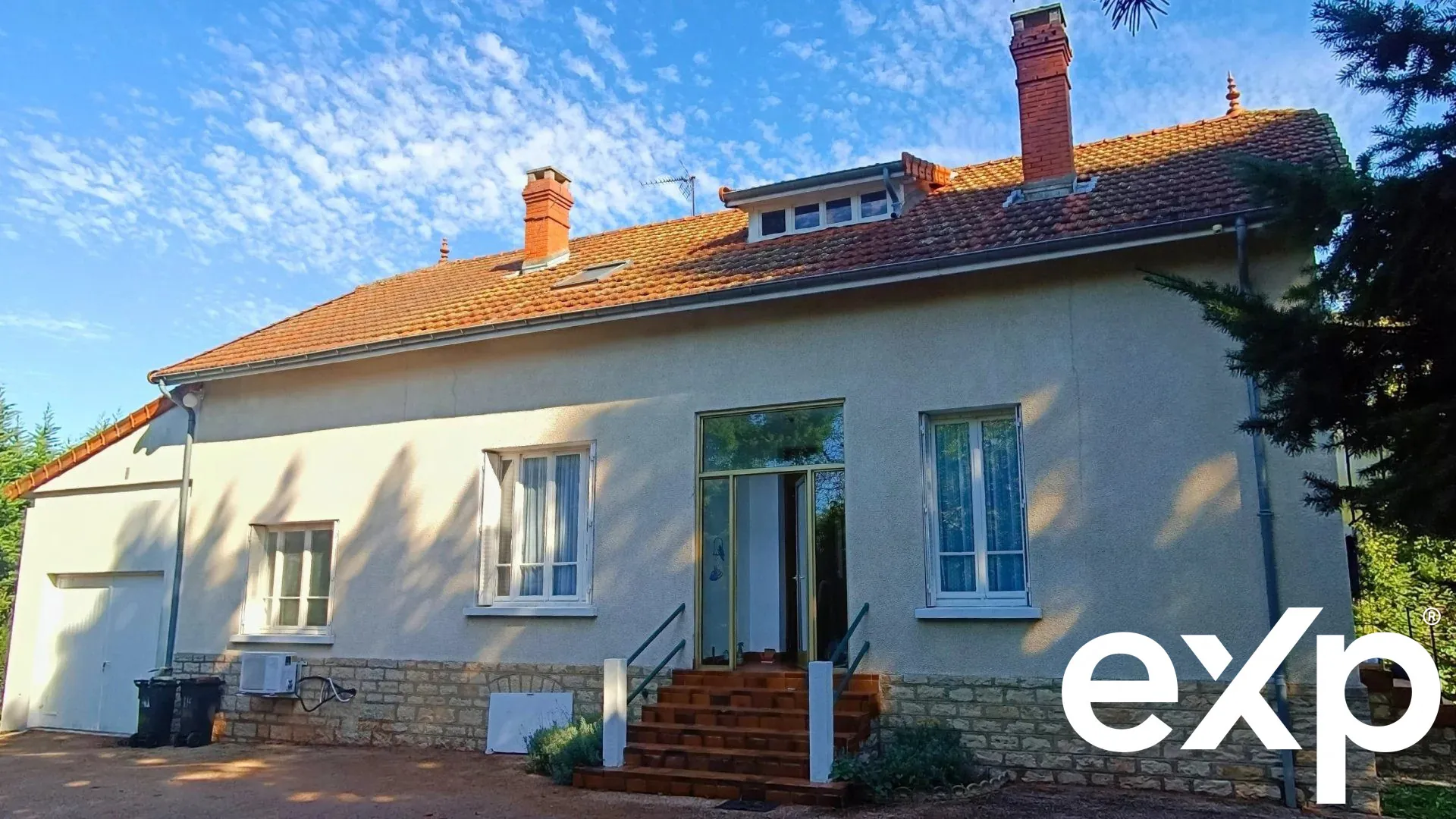 Maison à vendre de 125 m² à Sennecey-le-Grand (71) avec terrain arboré