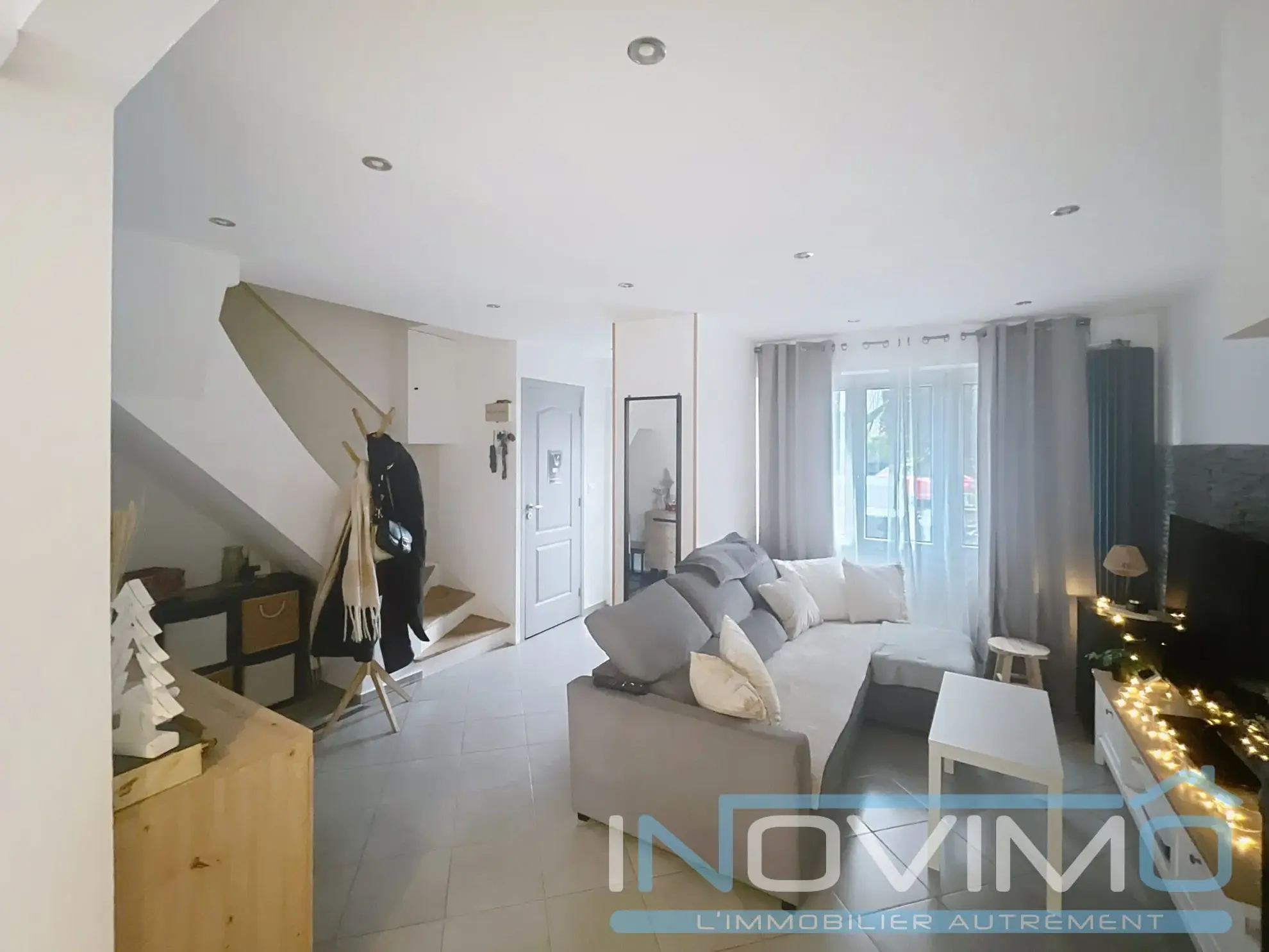 Maison à vendre à Petite-Synthe - Charmante maison avec jardin et garage