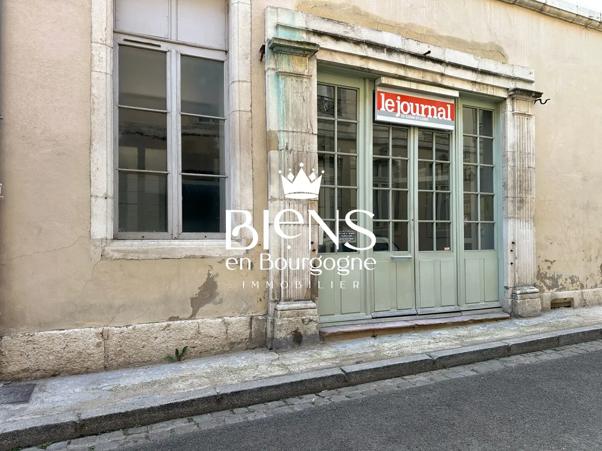 Bureaux à vendre dans l'Hôtel Chiquet à Chalon-sur-Saône - Charme historique et potentiel de rénovation