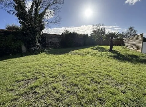Terrain constructible non viabilisé à Saint-Herblain - Emplacement privilégié