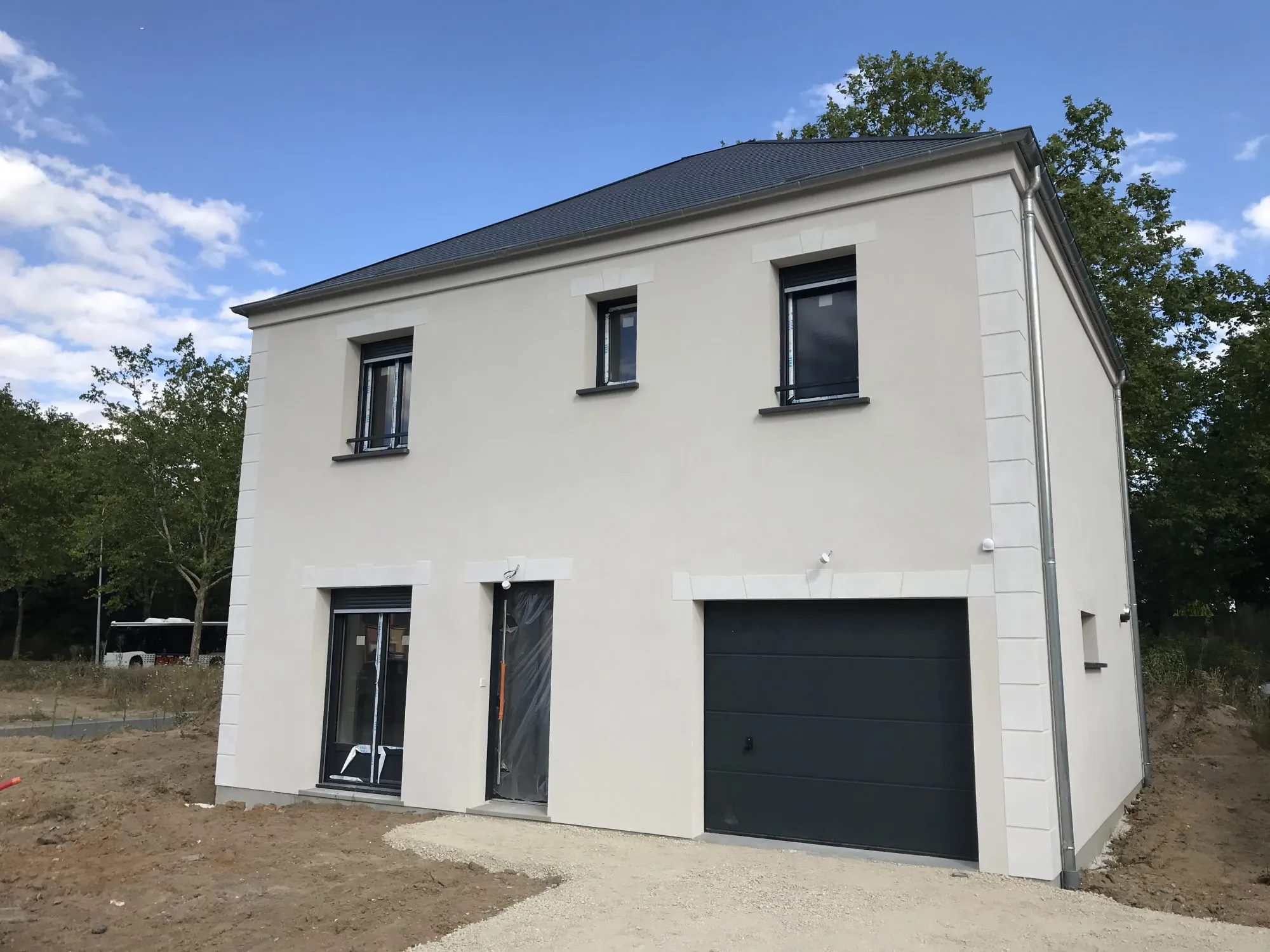 Maison neuve 3 chambres à Mézière Les Cléry, terrain de 400 m²