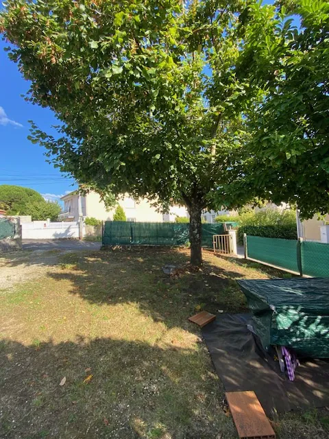 Maison de plain-pied à Angoulême avec Jardin et Terrain Constructible - 77 m²