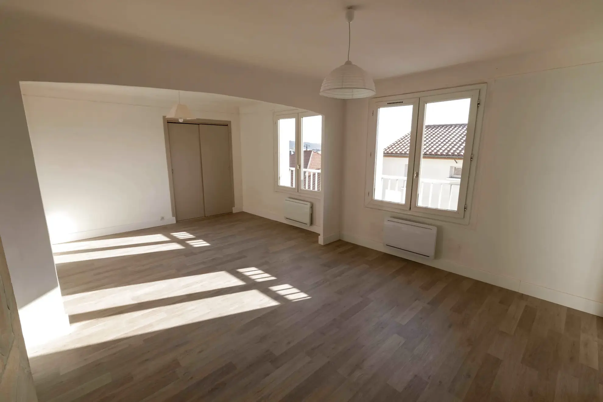 Appartement lumineux F2/3 avec cave à Ceret, vue dégagée et dernier étage