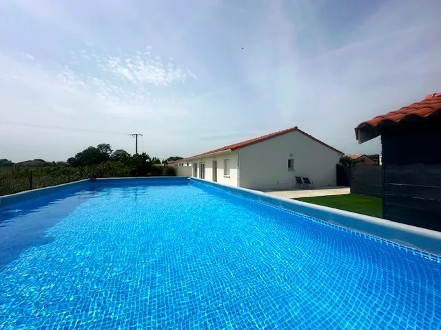 Maison moderne de 112m² avec piscine à Saint-Hilaire près de Muret