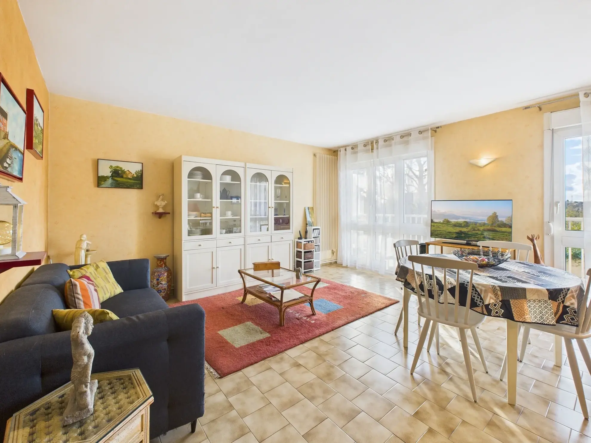 Appartement T4 lumineux avec balcon, cave et box à Corbeil-Essonnes 