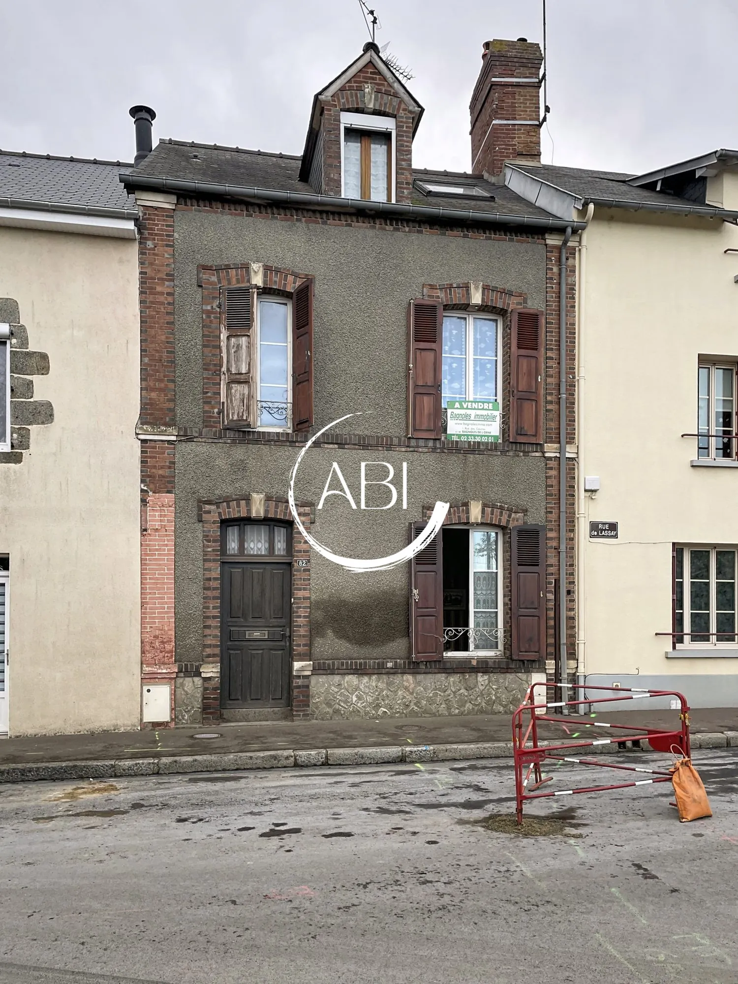 Maison à vendre à Couterne - 105 m² avec jardin et dépendance