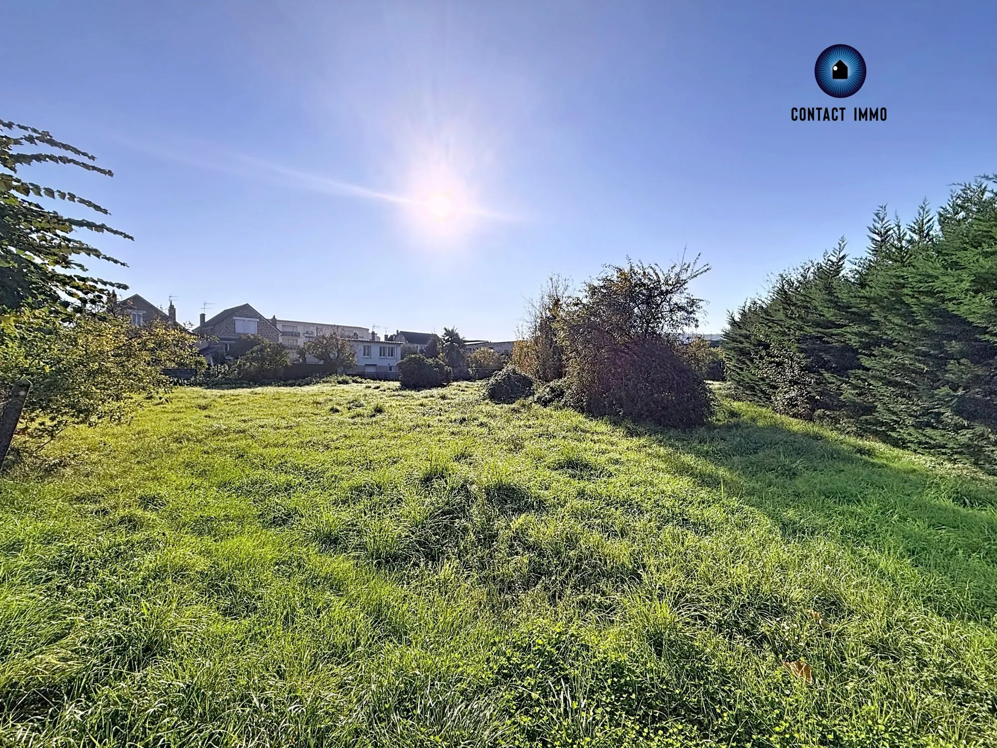 Terrain constructible plateau de 700 m² à Brive-la-Gaillarde 