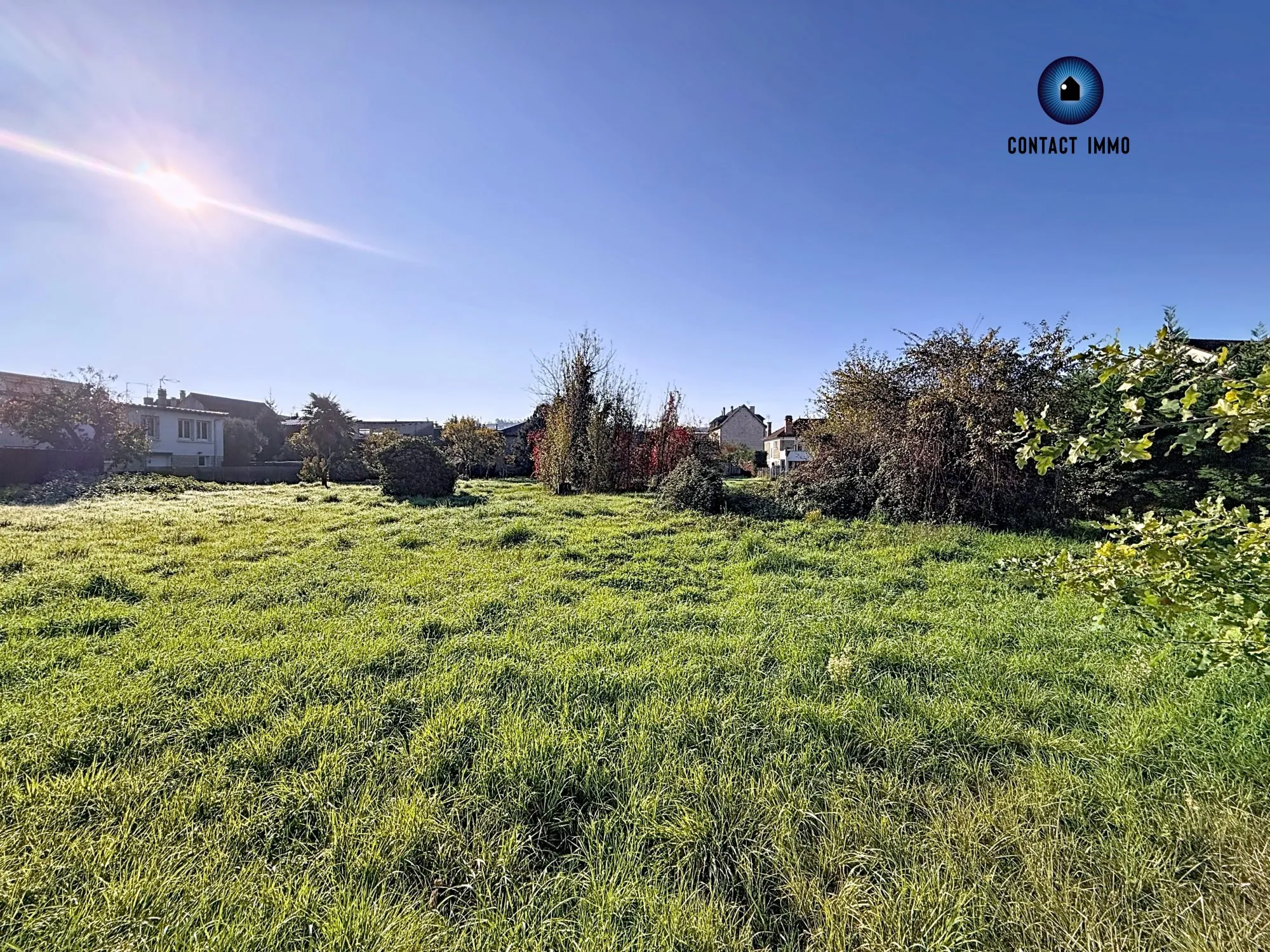Terrain constructible plateau de 700 m² à Brive-la-Gaillarde