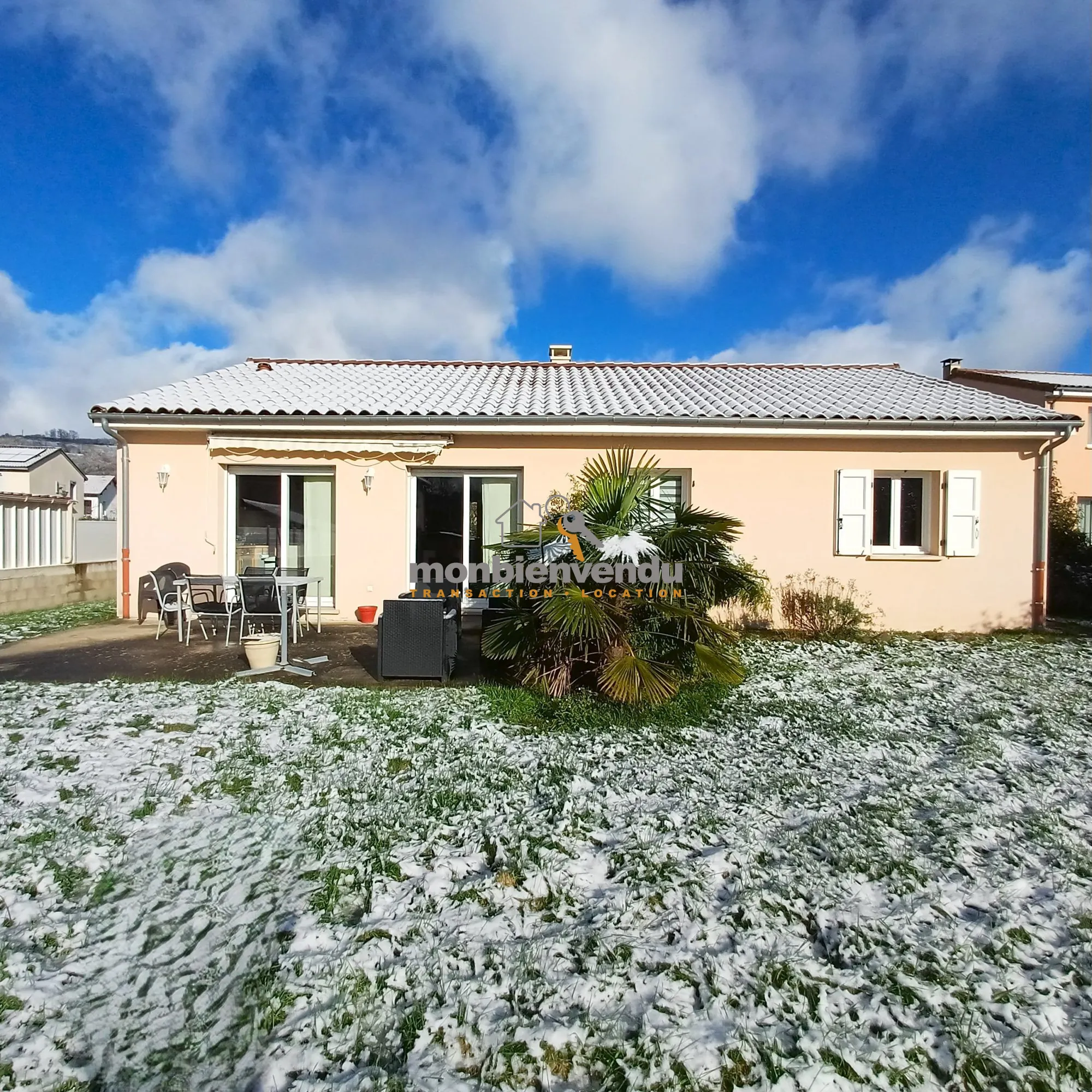 Villa de plain-pied à vendre à Arpajon-sur-Cère - 3 chambres, garage, calme