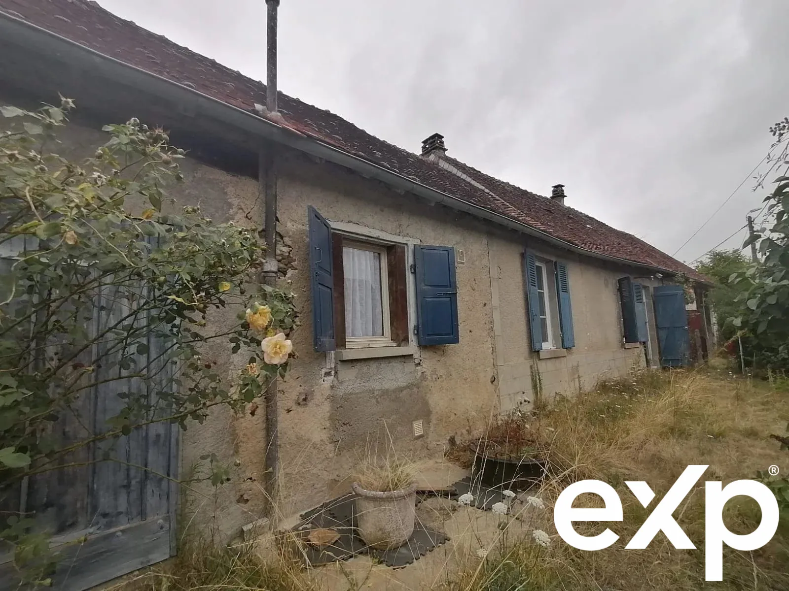 Maison avec terrain et grange à rénover à Cromac, campagne paisible