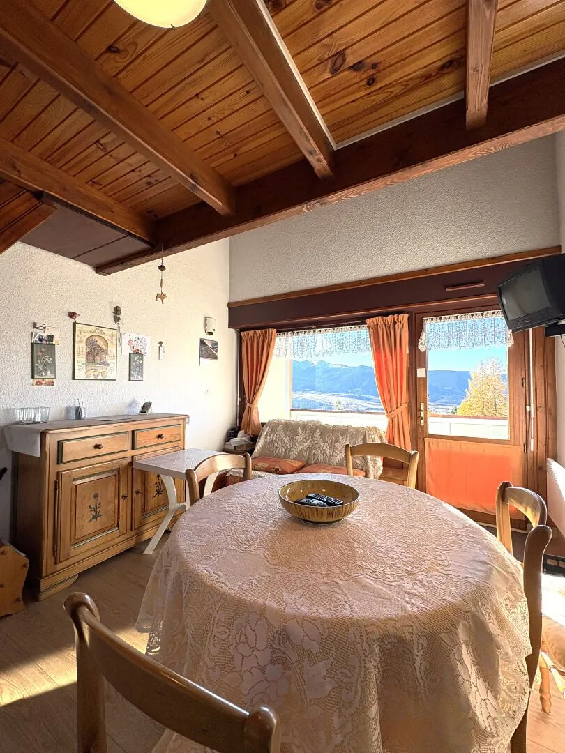 Superbe T2 avec mezzanine, vue panoramique à Font-Romeu