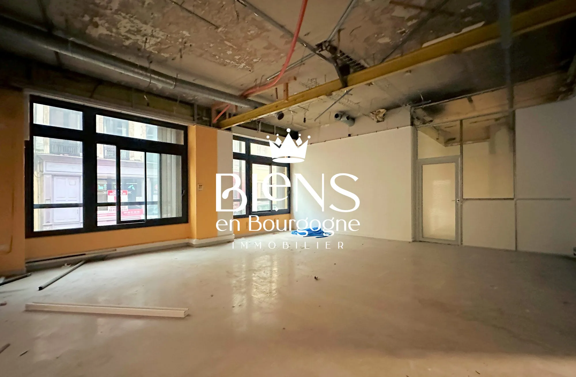 À vendre bureaux lumineux de 80 m² en centre-ville de Chalon-sur-Saône