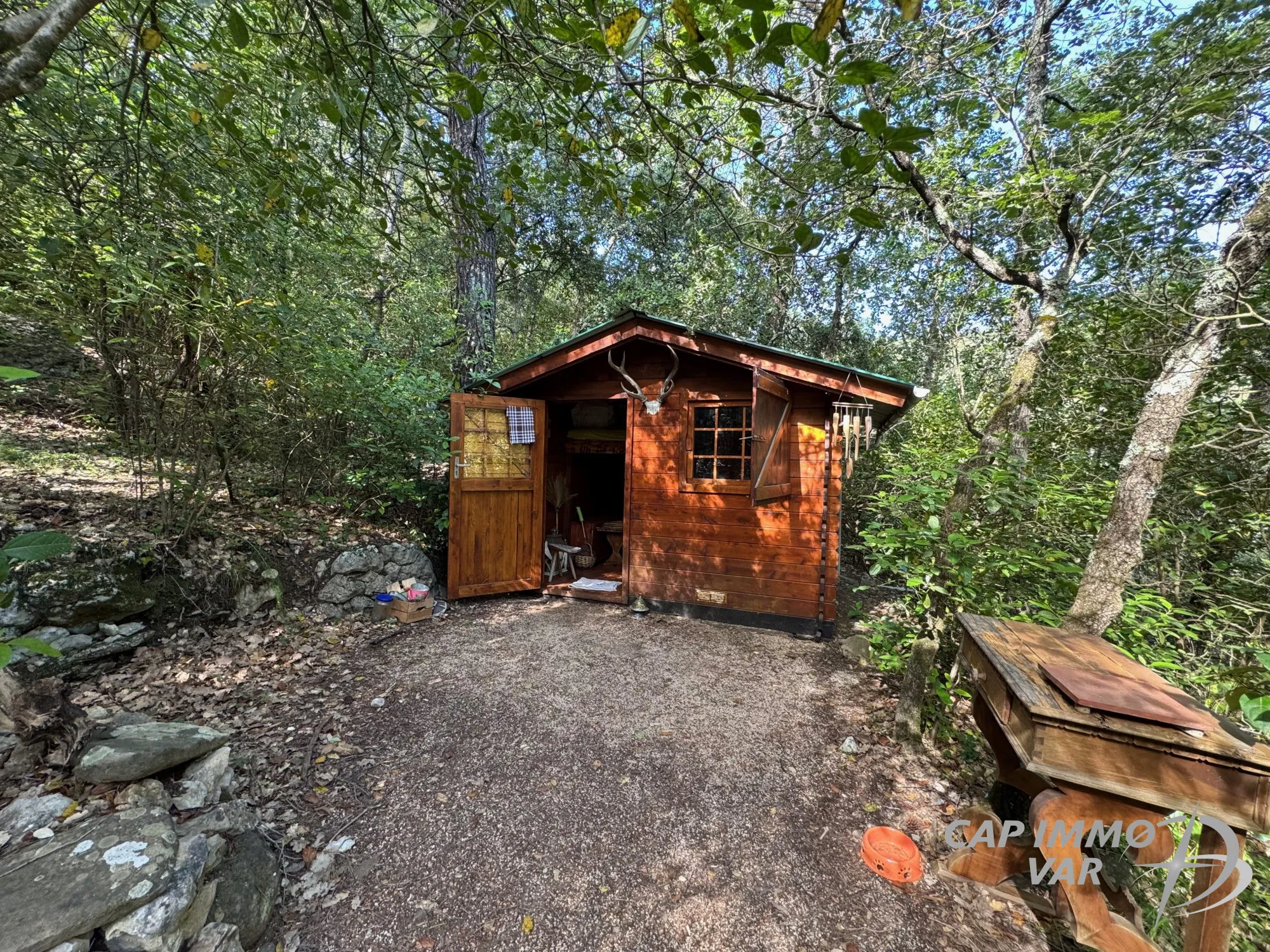 Terrain forestier de 3500 m² à Le Broussan - Zone naturelle protégée