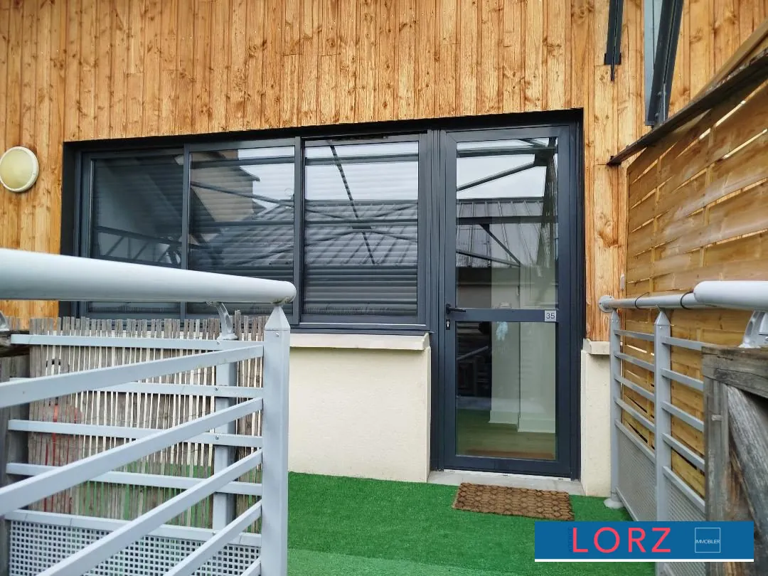 Appartement T2 lumineux avec grande terrasse à Bourges