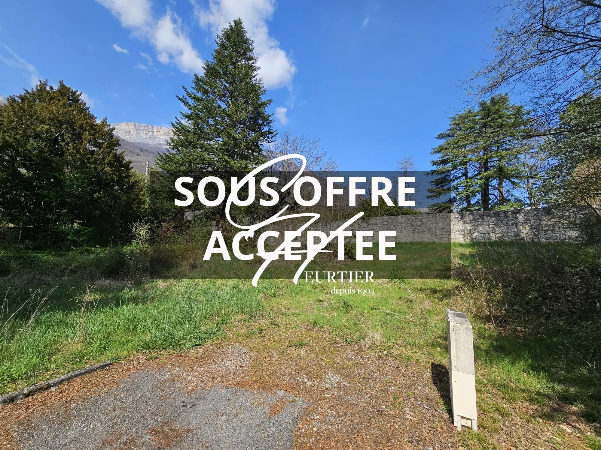 Terrain constructible de 642 m² à Claix, proximité Grenoble, idéal famille