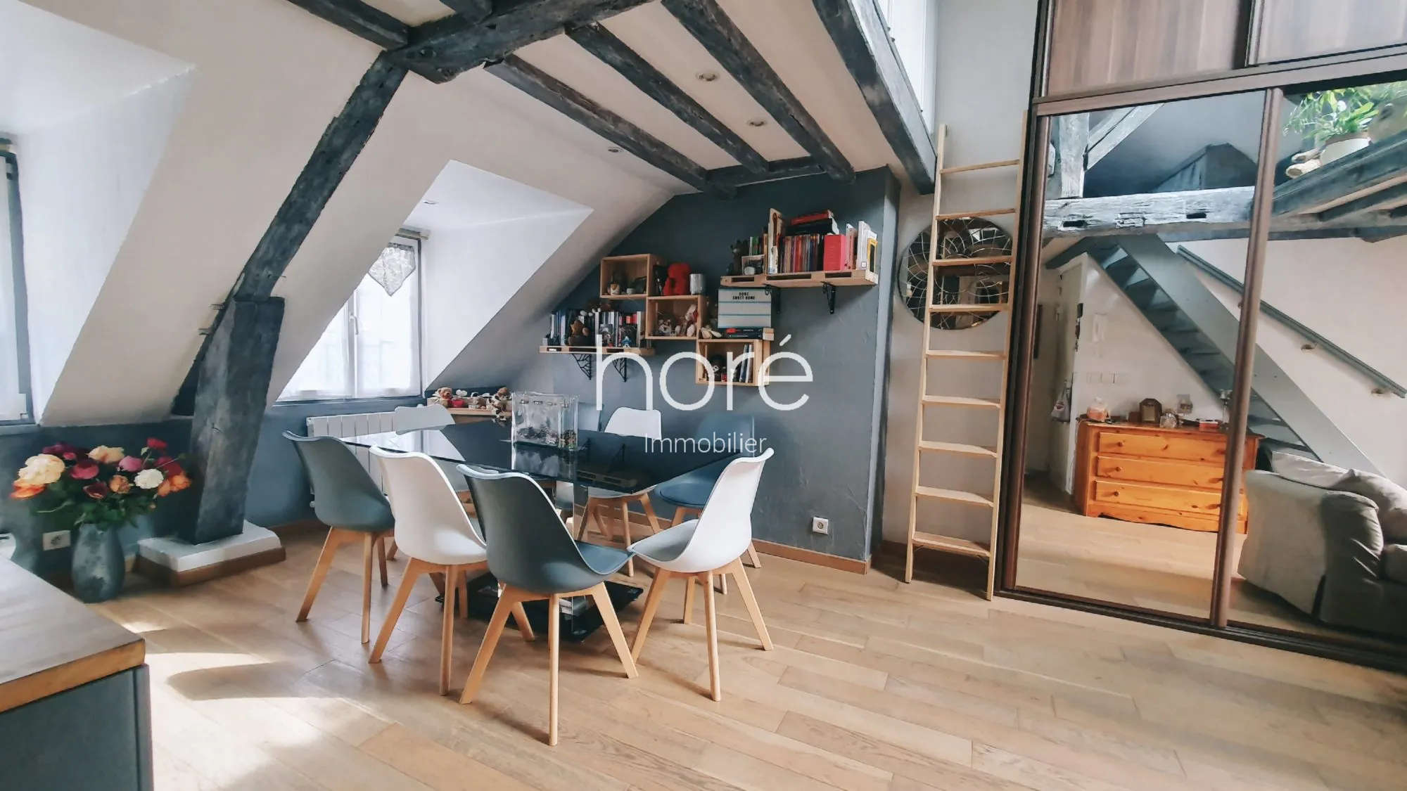 Appartement 2 pièces en dernier étage à Écouen avec vue dégagée